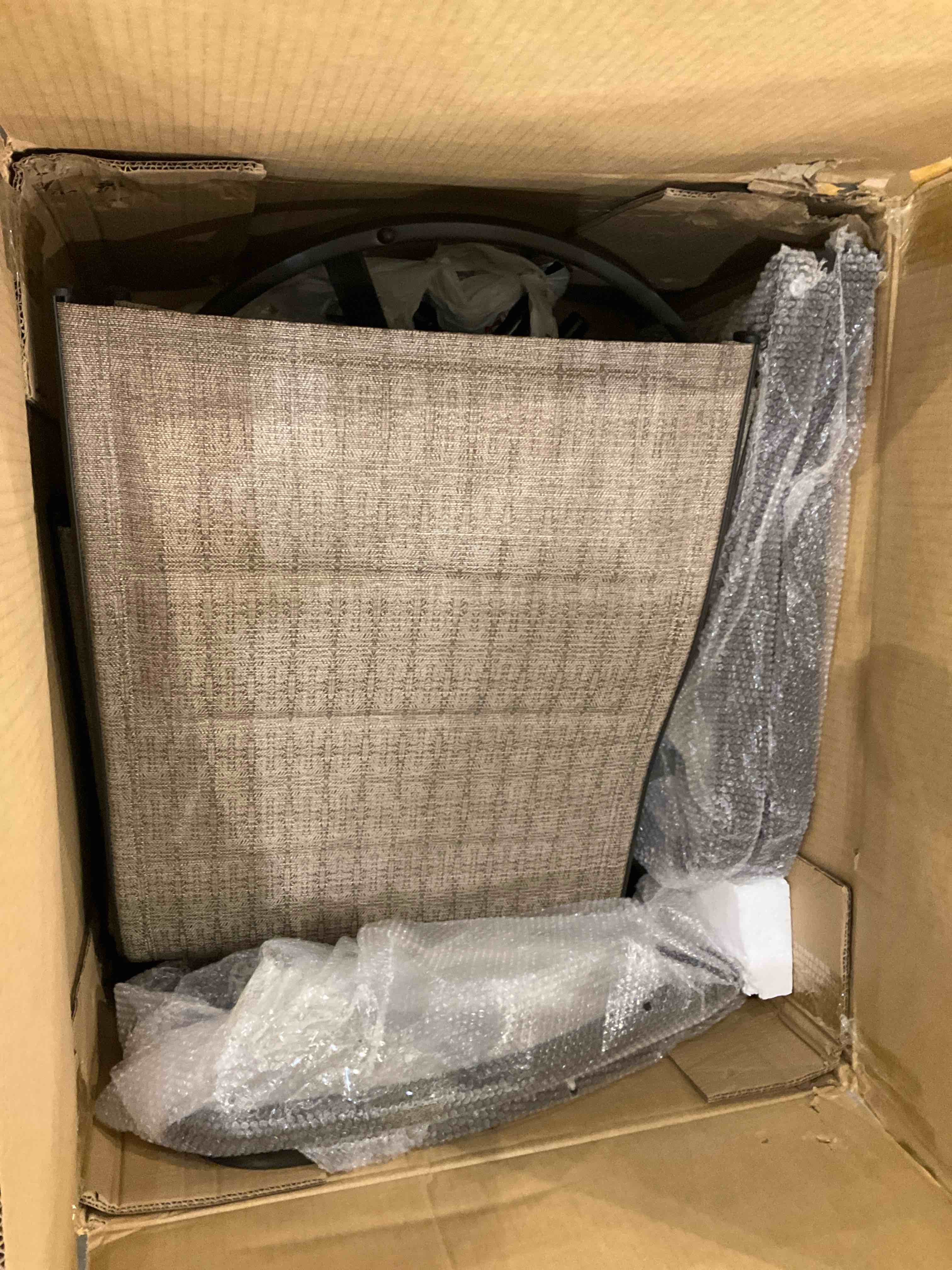 https://s3.amazonaws.com/lotting-images-prod/bidfta/GRA2091265_1738936653817.jpeg