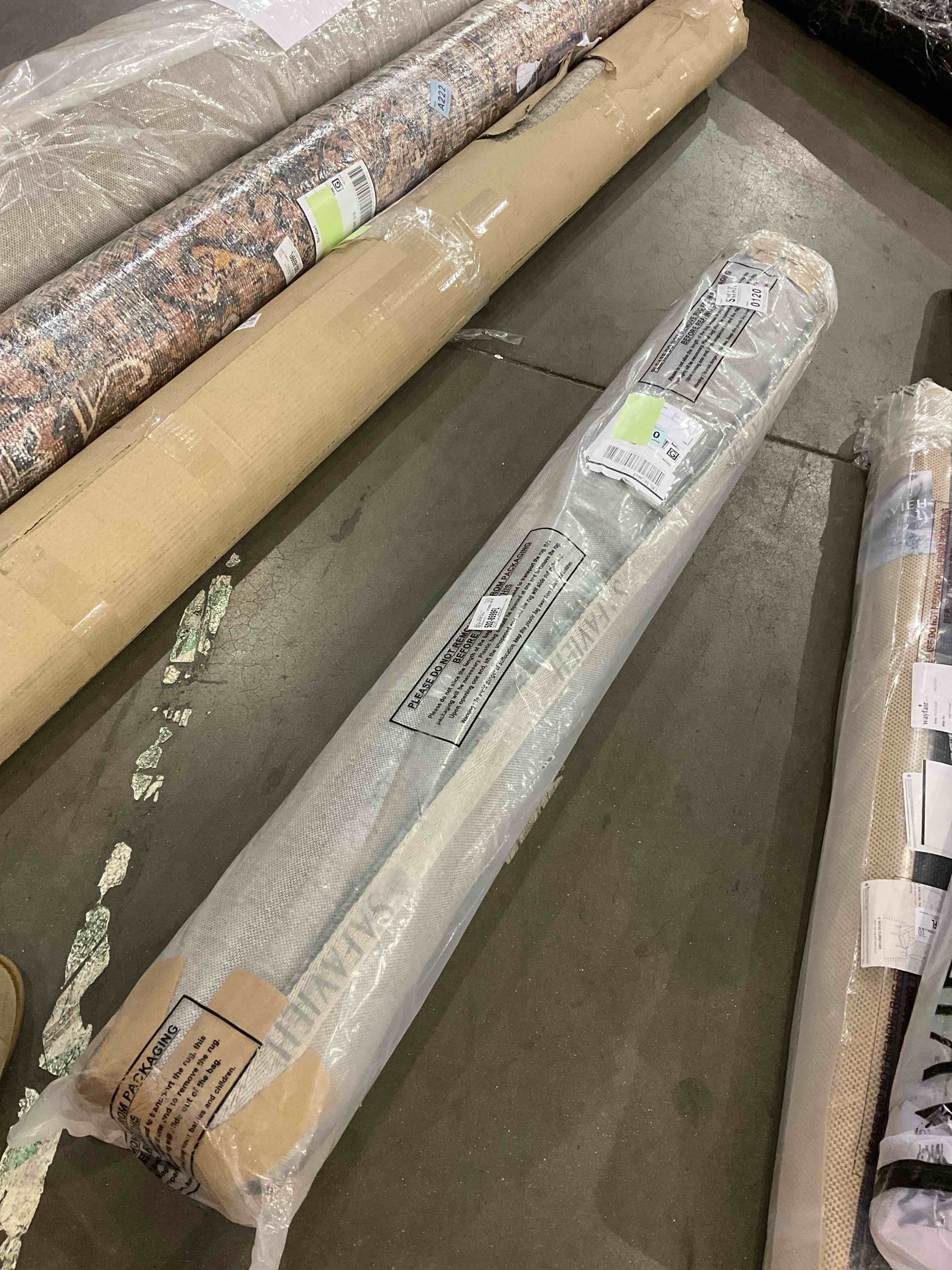 Keyjuan Hand Loomed 80% Wool, 20% Cotton Geometric Rug