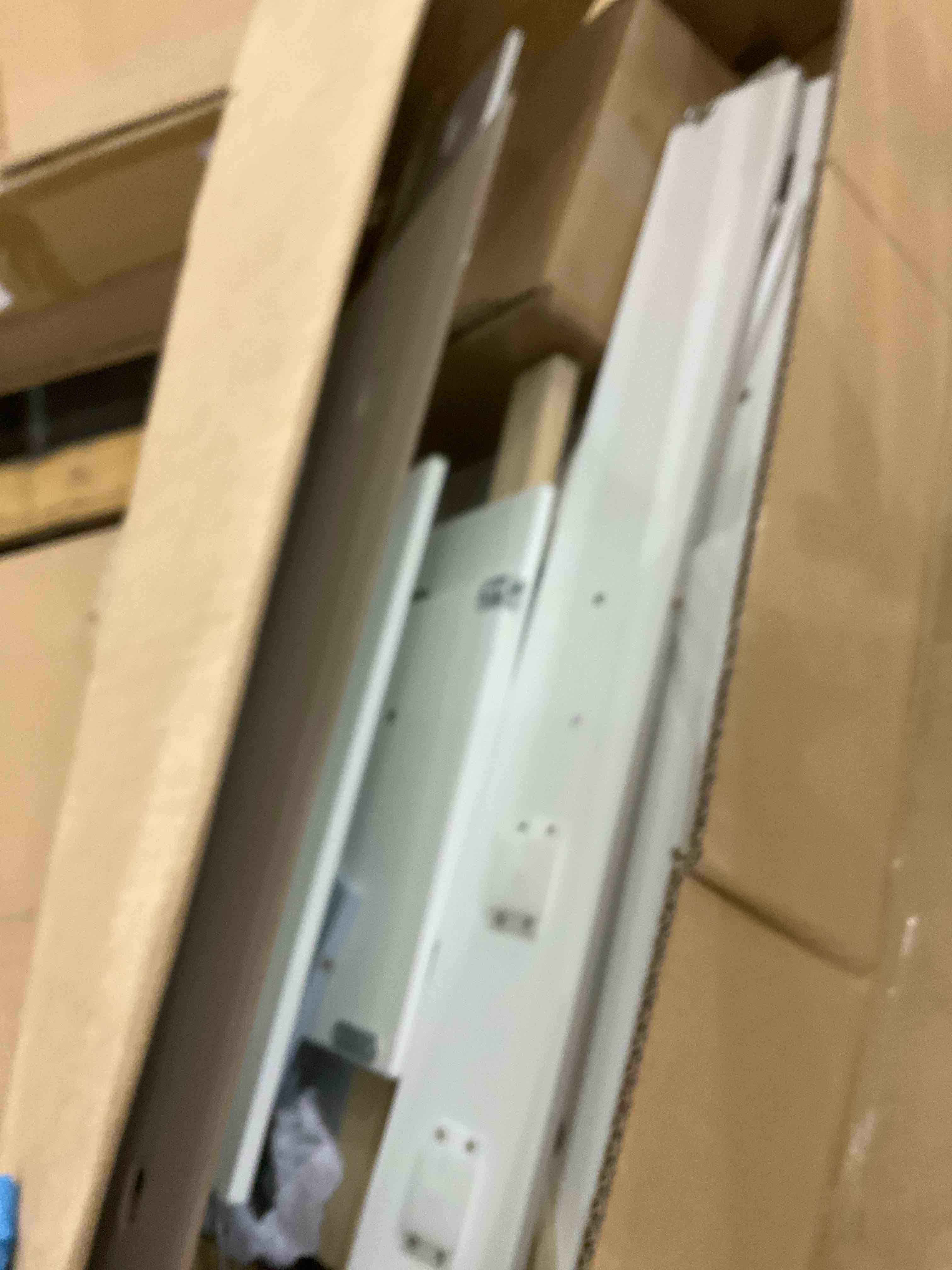 https://s3.amazonaws.com/lotting-images-prod/bidfta/GRA2092480_1739889368609.jpeg