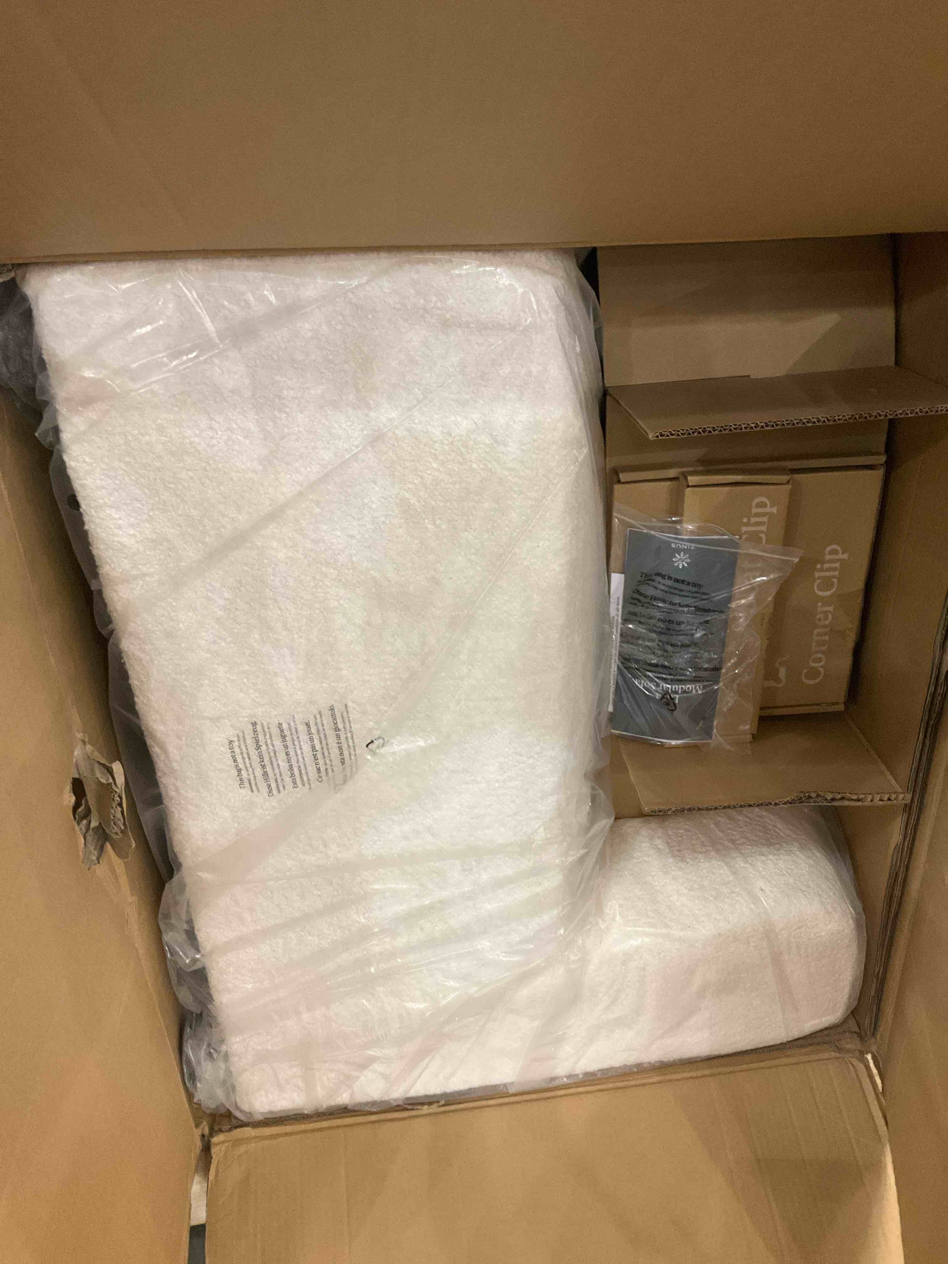 https://s3.amazonaws.com/lotting-images-prod/bidfta/GRA2093879_1740500659654.jpeg