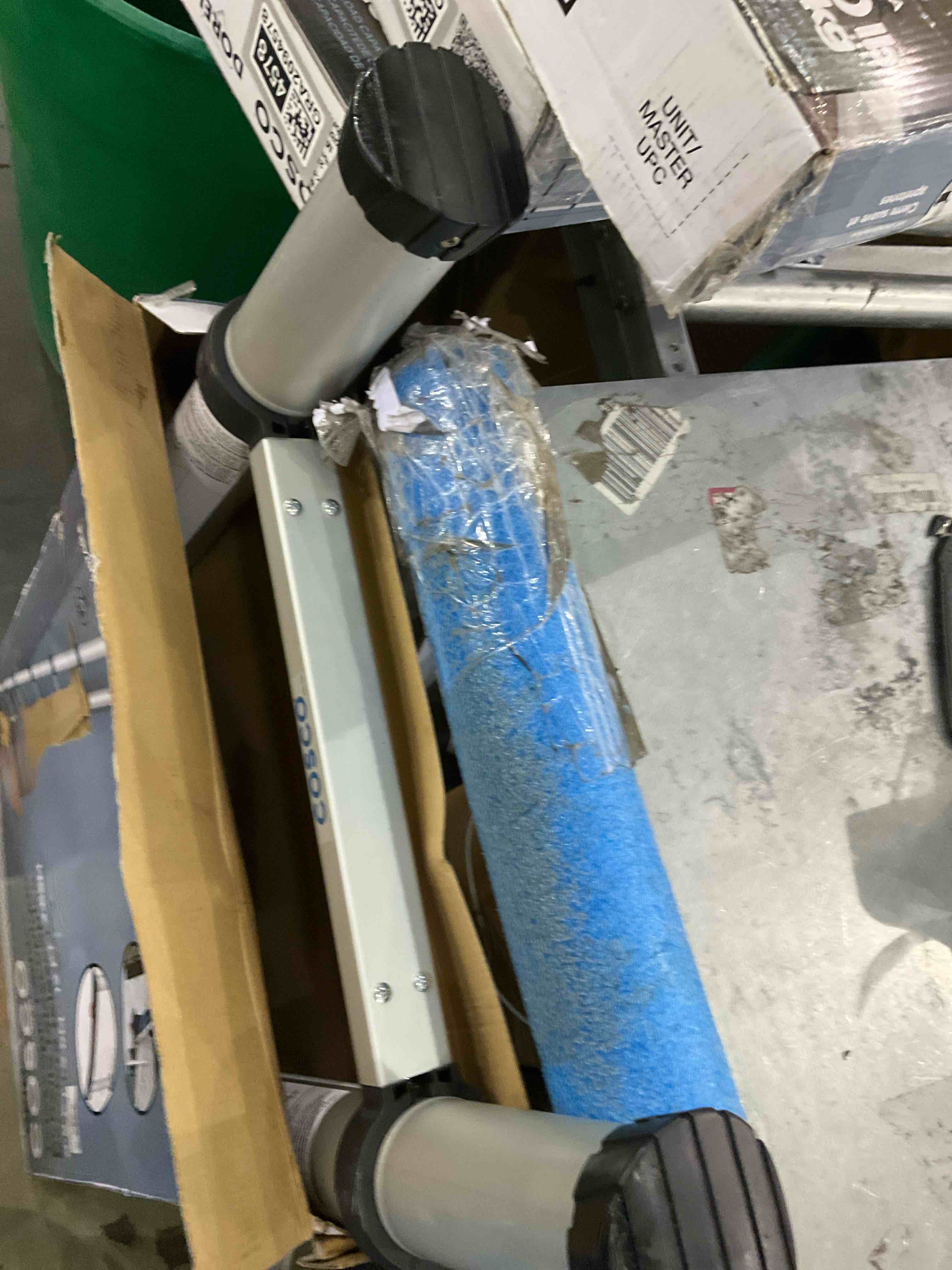 https://s3.amazonaws.com/lotting-images-prod/bidfta/GRA2094577_1741006434340.jpeg