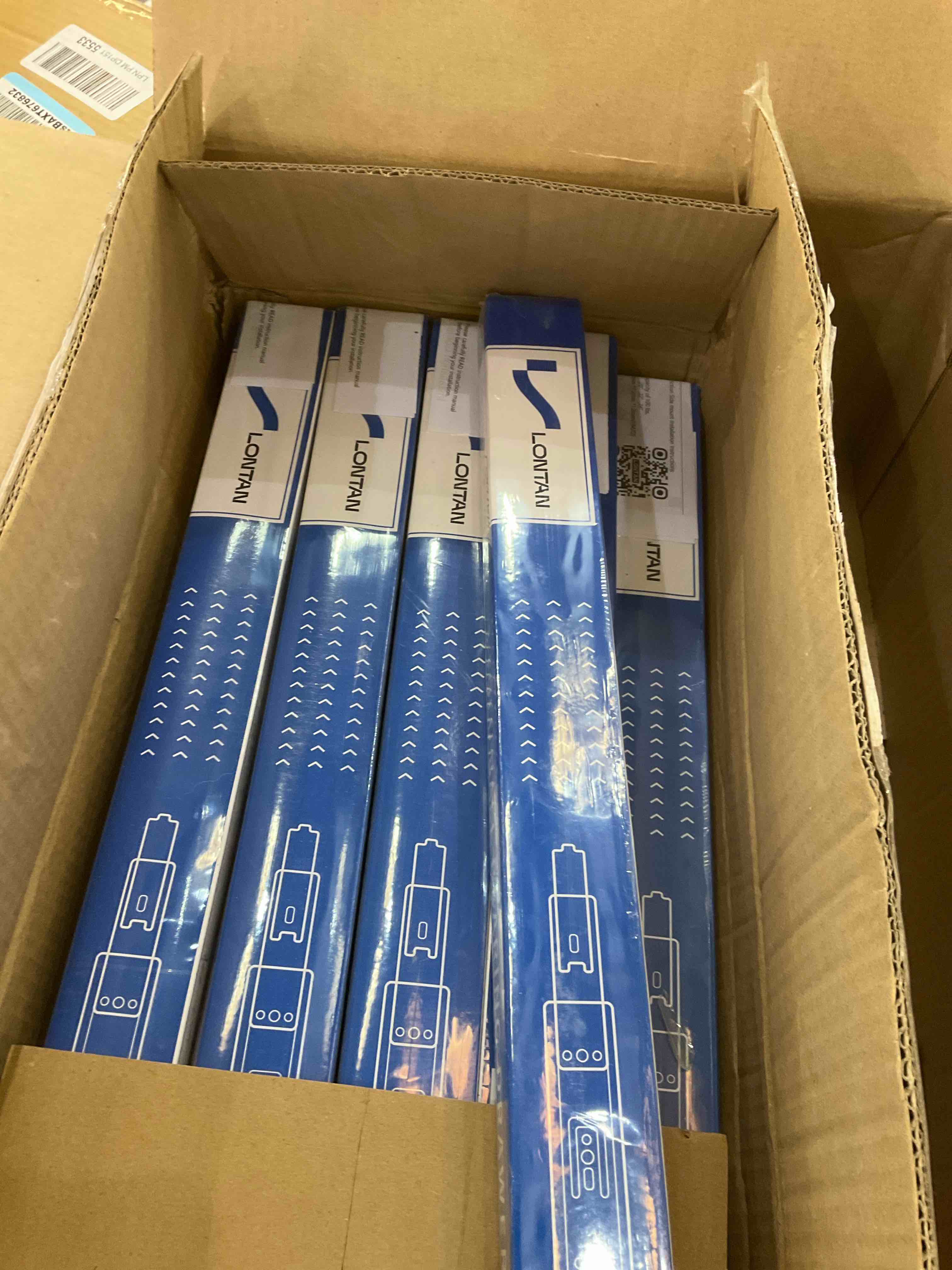 https://s3.amazonaws.com/lotting-images-prod/bidfta/GRA2094939_1741110504368.jpeg