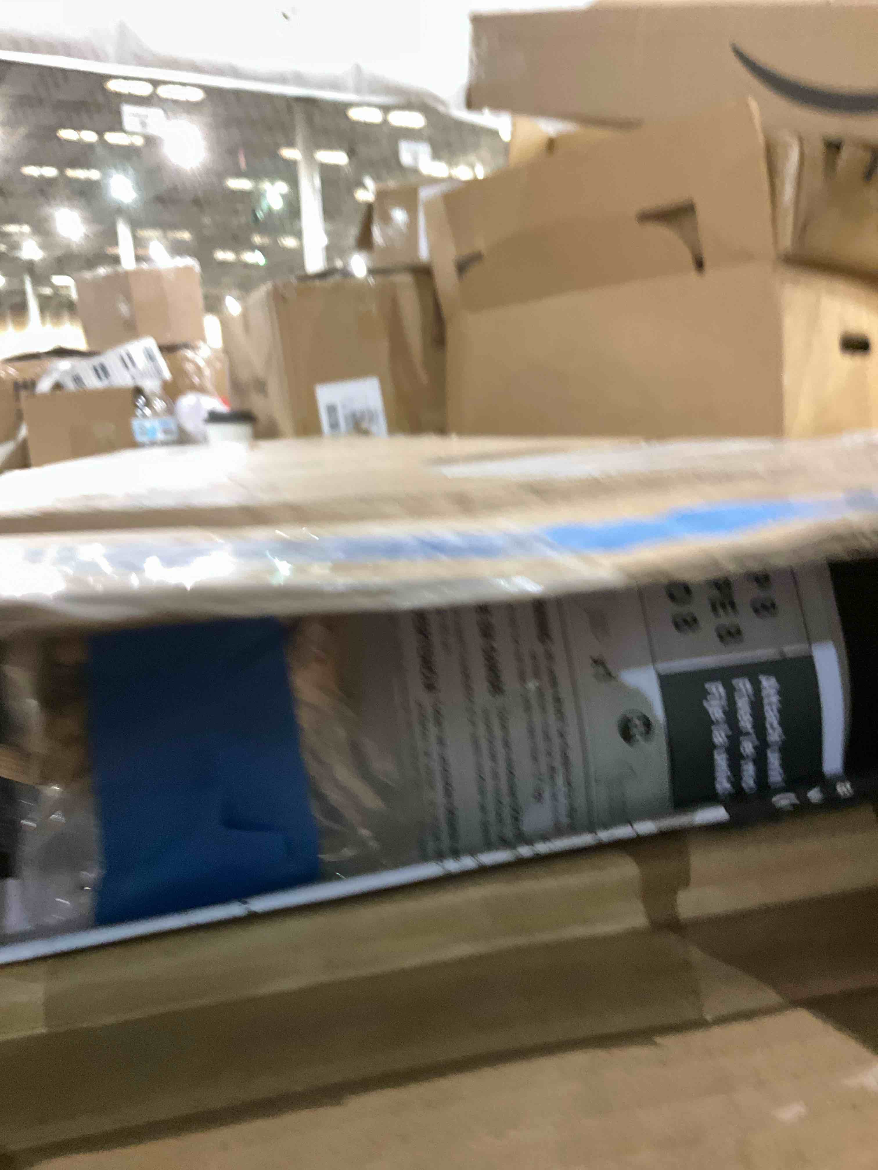 https://s3.amazonaws.com/lotting-images-prod/bidfta/GRA2095046_1737642235785.jpeg