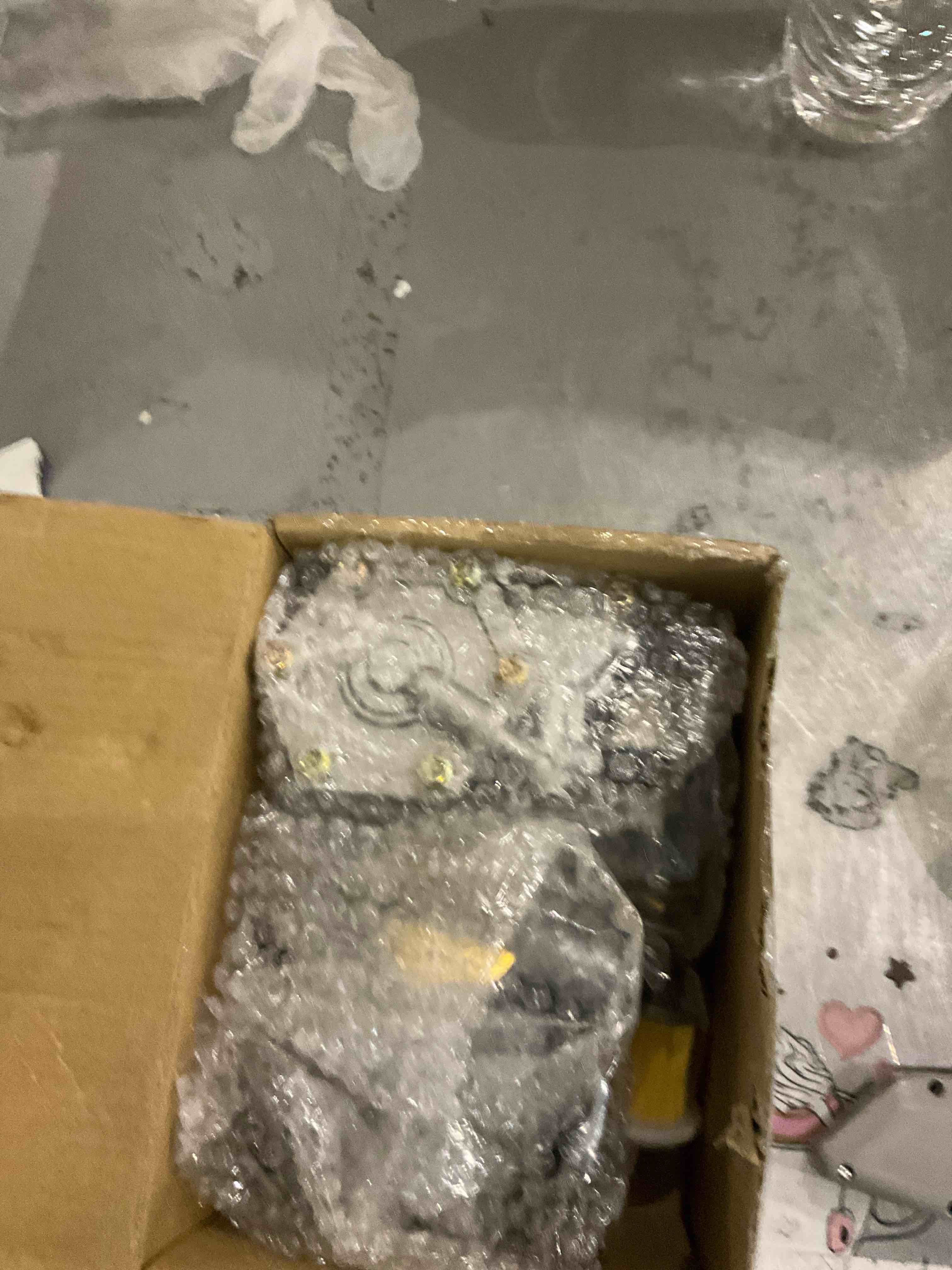 https://s3.amazonaws.com/lotting-images-prod/bidfta/GRA2095124_1737721008818.jpeg