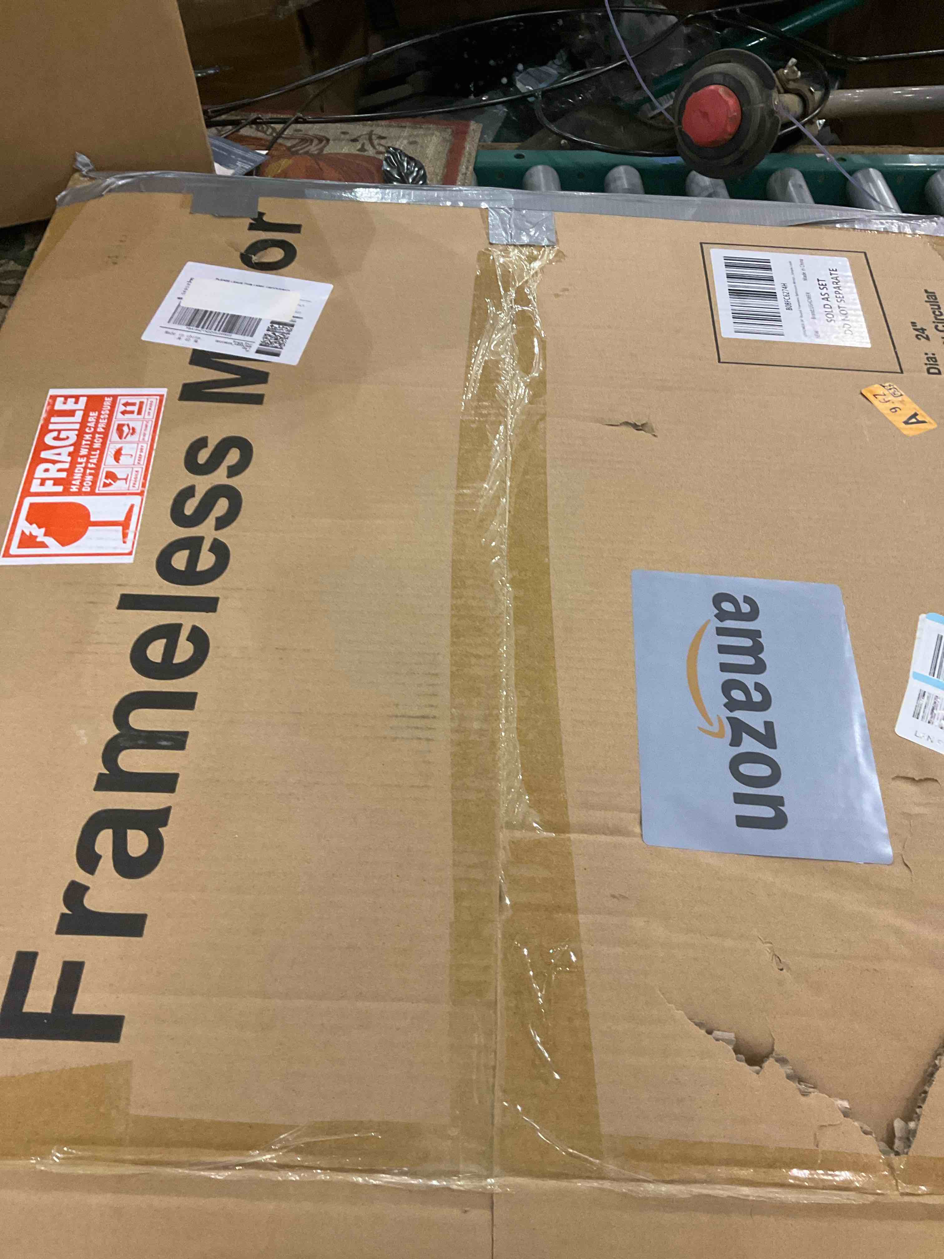 https://s3.amazonaws.com/lotting-images-prod/bidfta/GRA2096210_1738334135427.jpeg