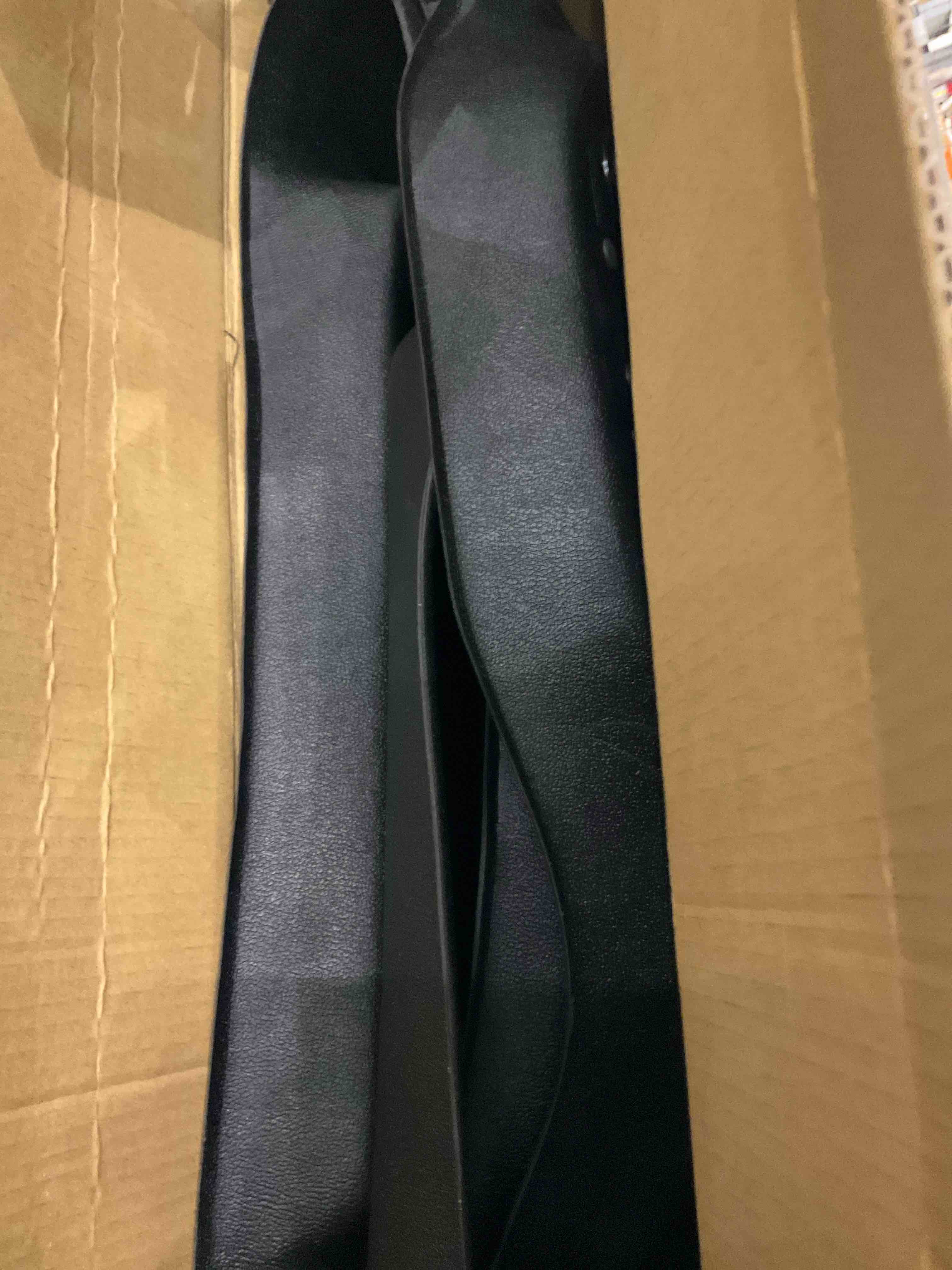 https://s3.amazonaws.com/lotting-images-prod/bidfta/GRA2096214_1738331786959.jpeg