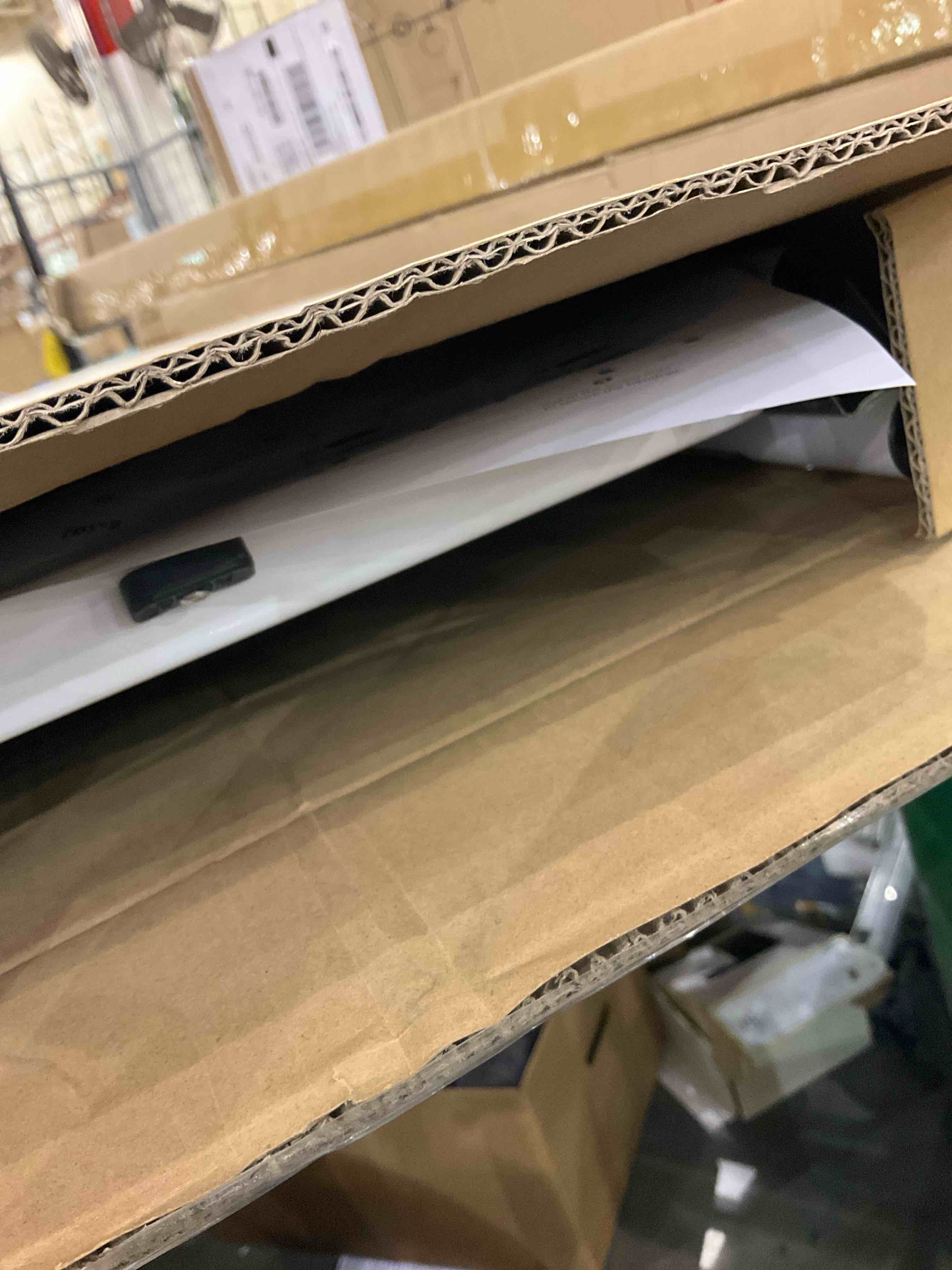 https://s3.amazonaws.com/lotting-images-prod/bidfta/GRA2096247_1738329594085.jpeg