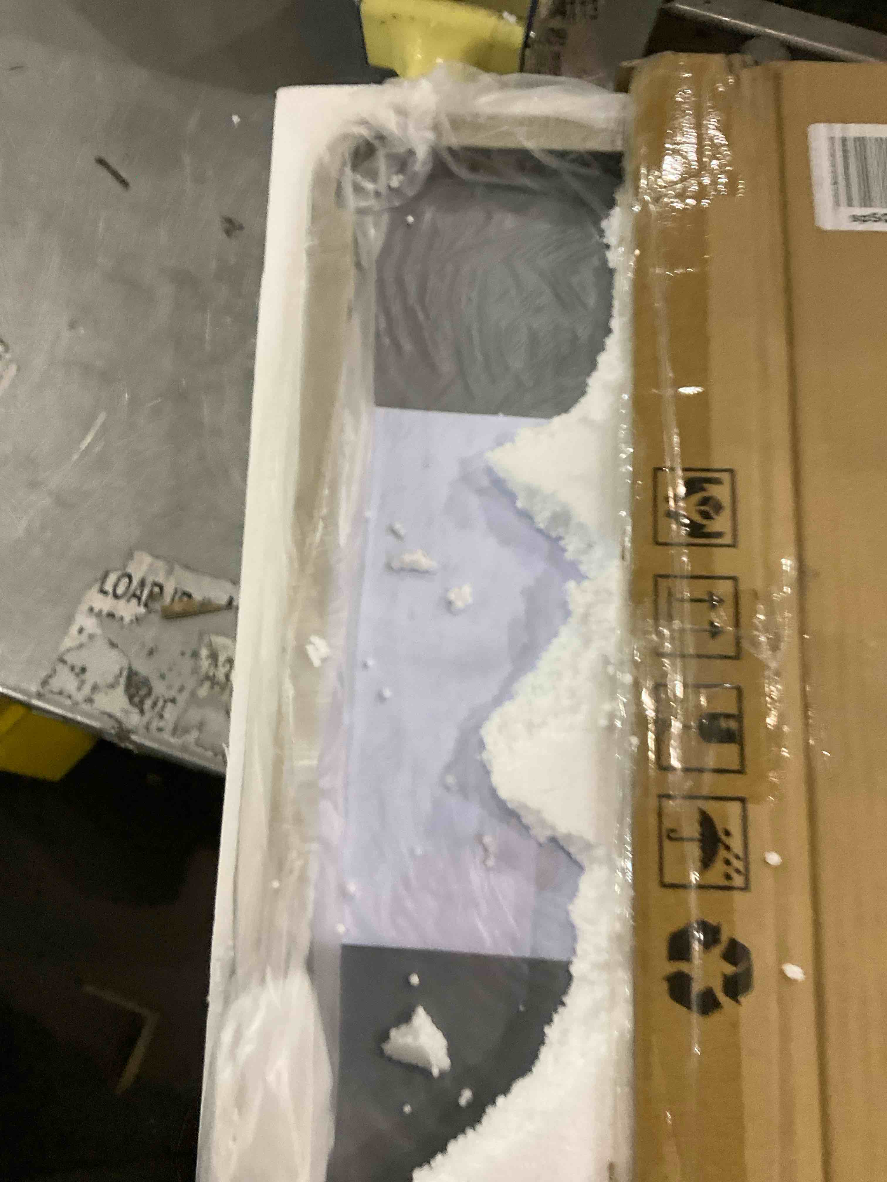 https://s3.amazonaws.com/lotting-images-prod/bidfta/GRA2096321_1738333751212.jpeg