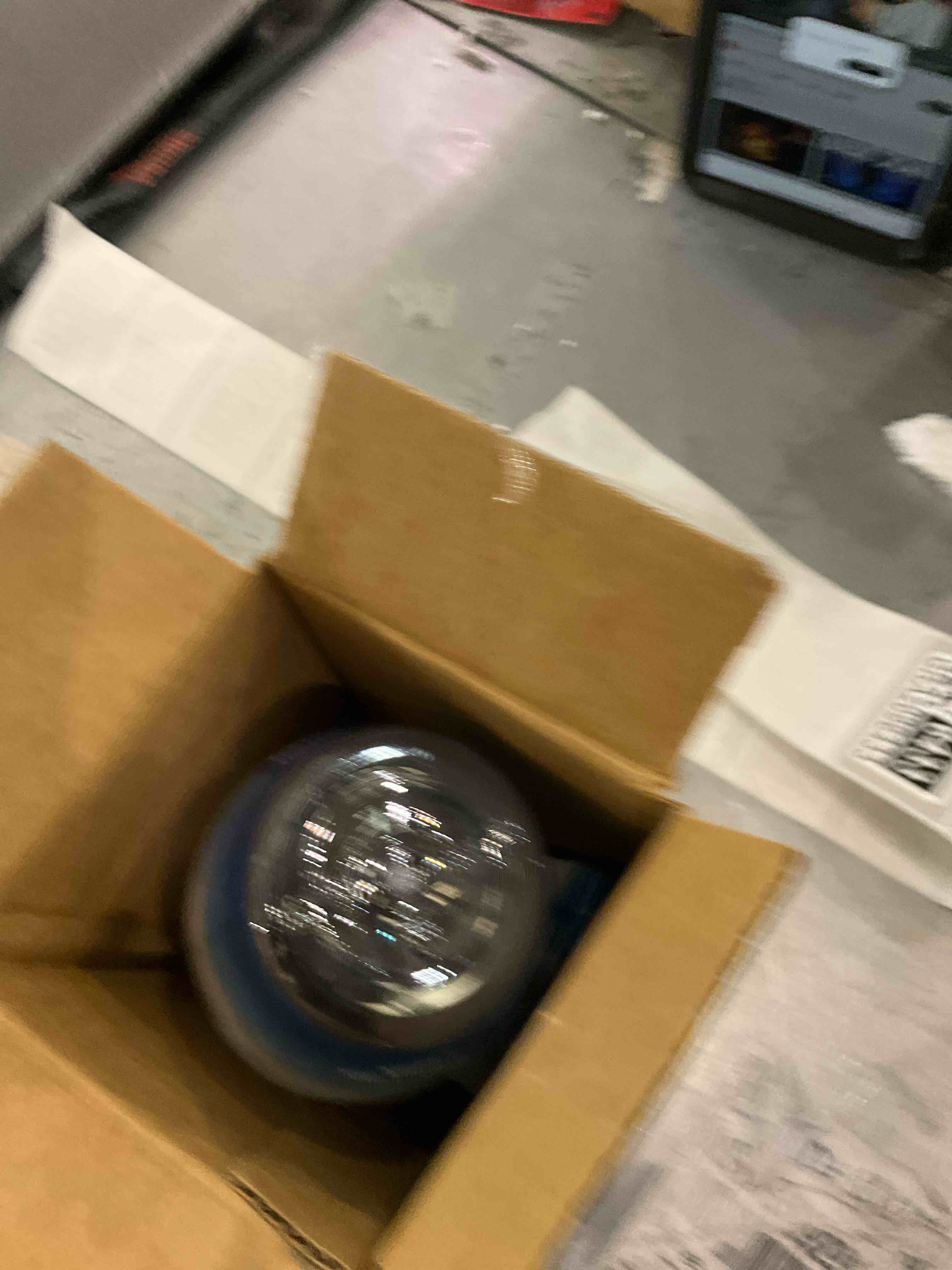 https://s3.amazonaws.com/lotting-images-prod/bidfta/GRA2096434_1738348327085.jpeg