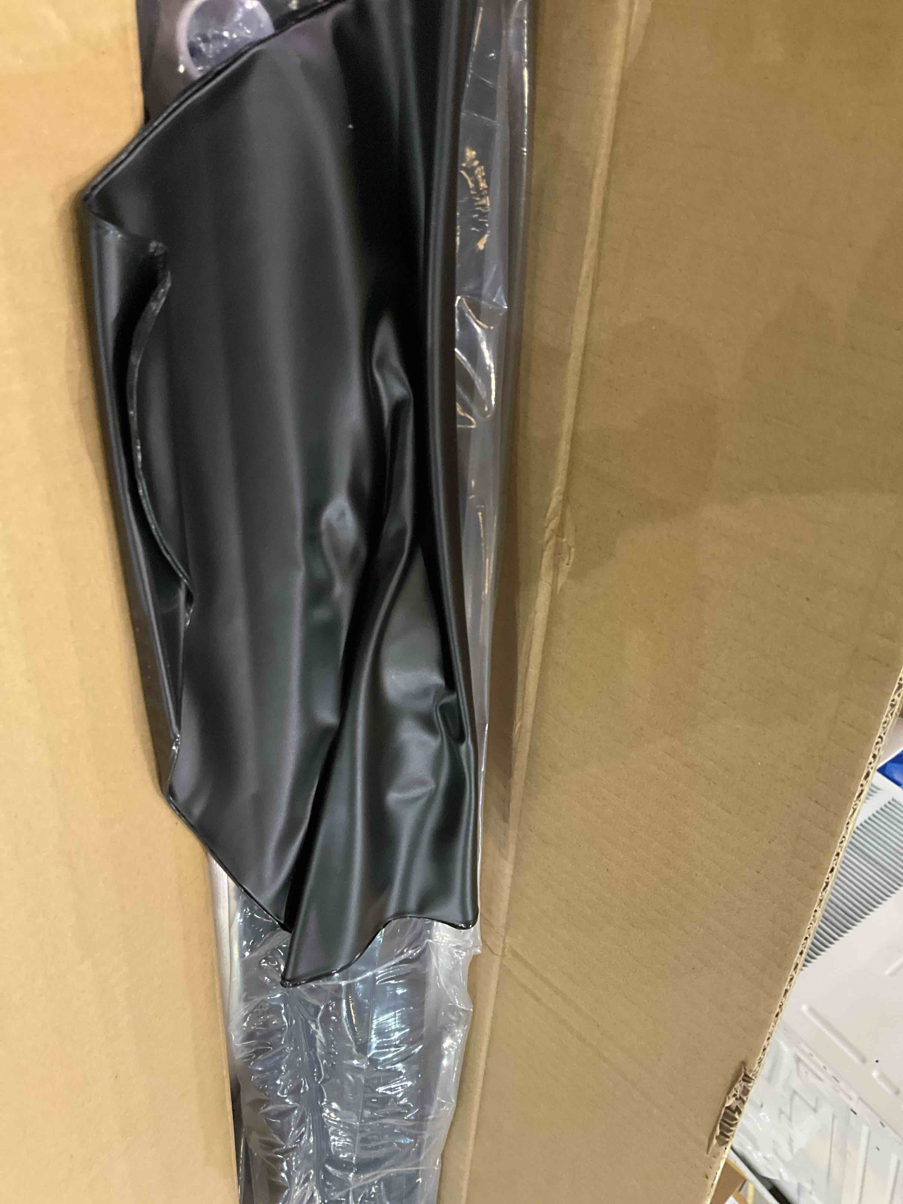 https://s3.amazonaws.com/lotting-images-prod/bidfta/GRA2096535_1738595527343.jpeg