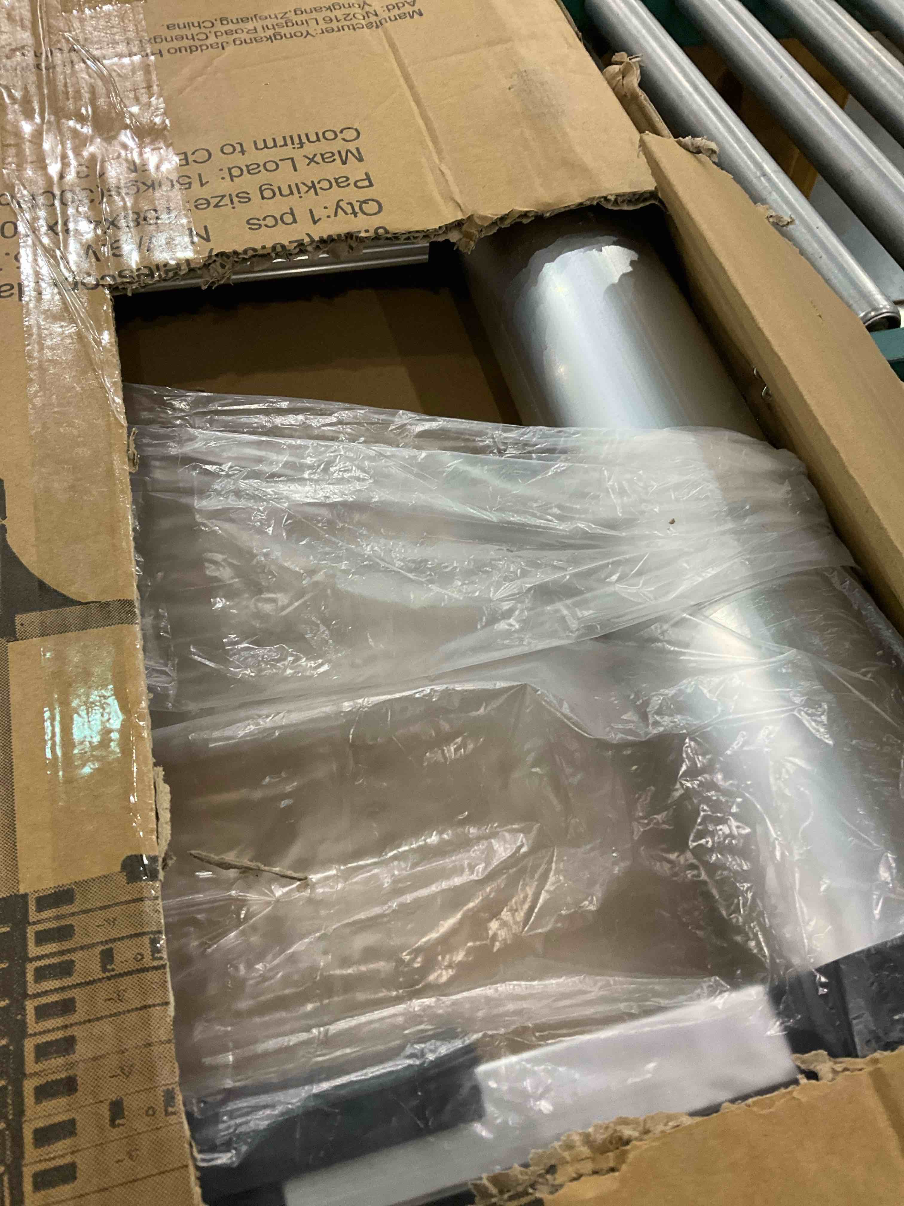 https://s3.amazonaws.com/lotting-images-prod/bidfta/GRA2097462_1739280819036.jpeg