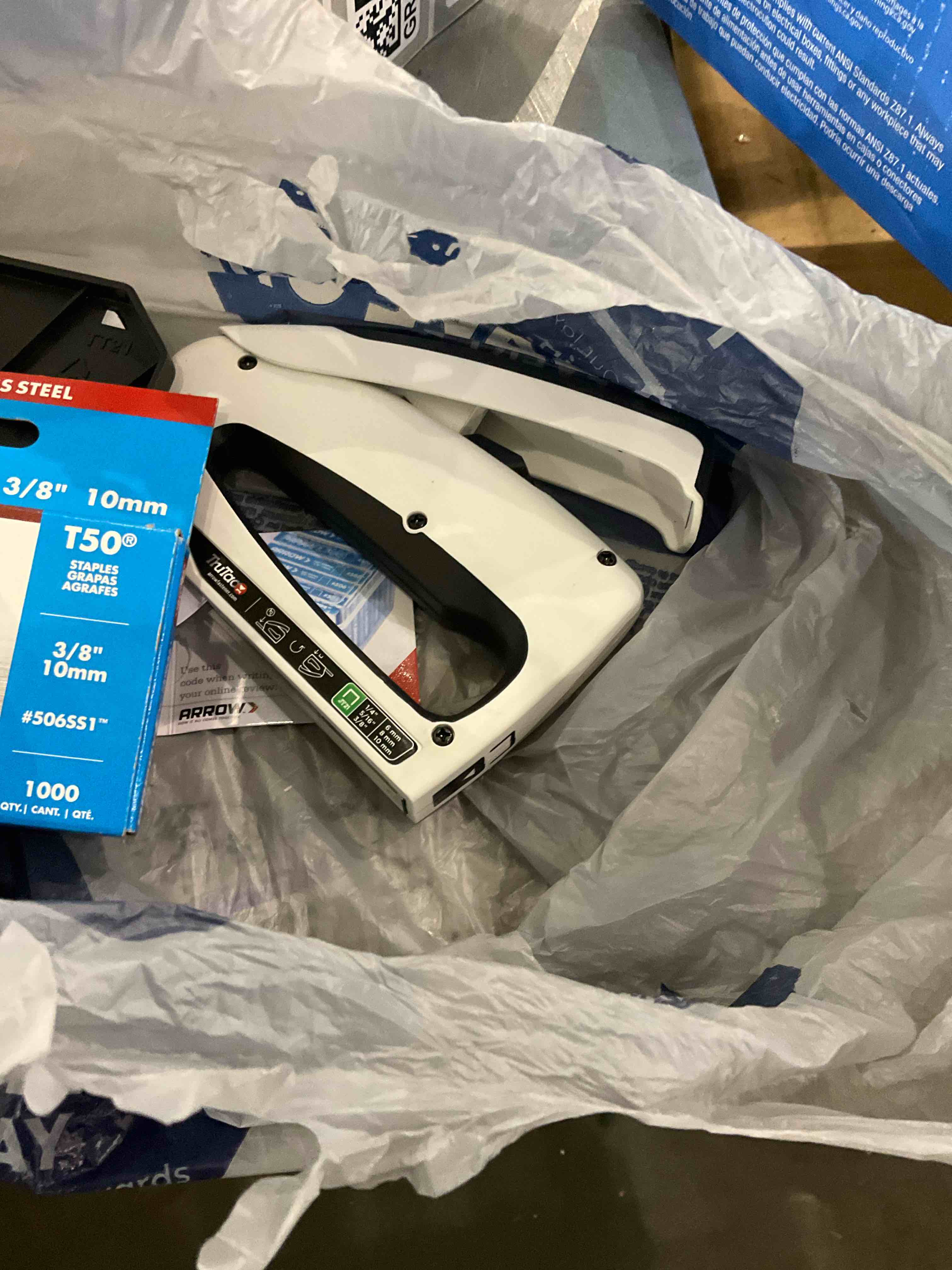 staples and staple gun