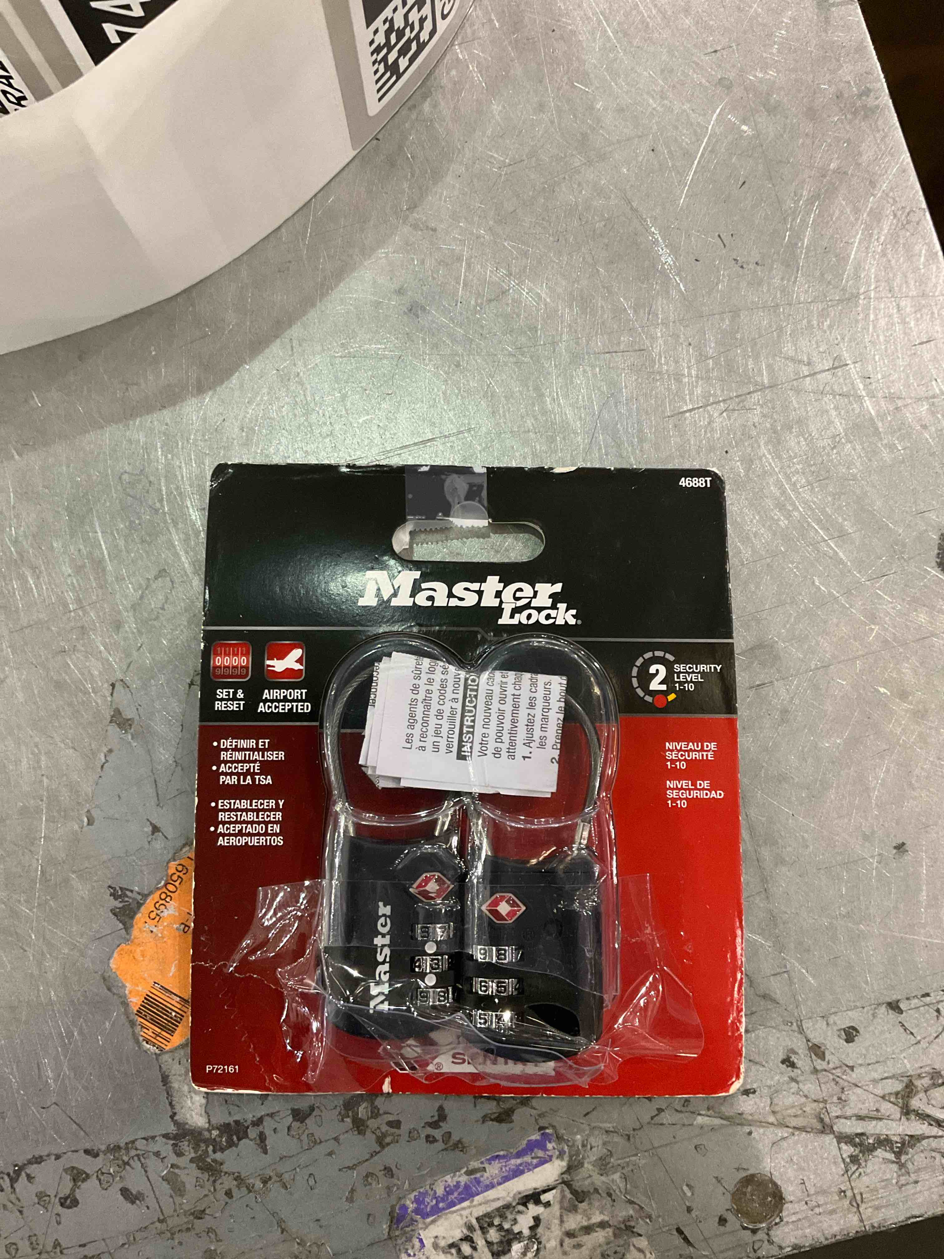 2 baggage master locks