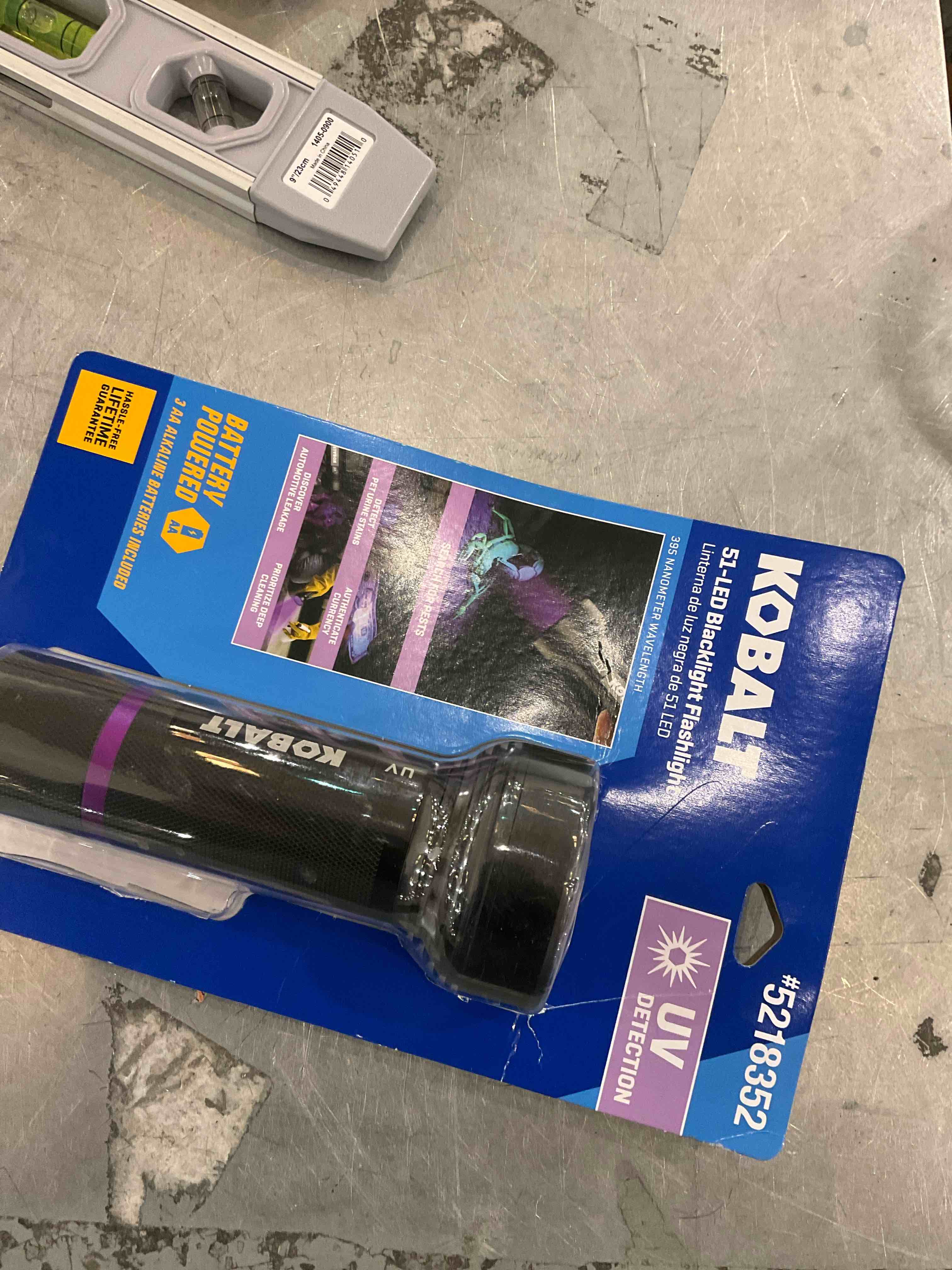 https://s3.amazonaws.com/lotting-images-prod/bidfta/GRA2099607_1739211975793.jpeg