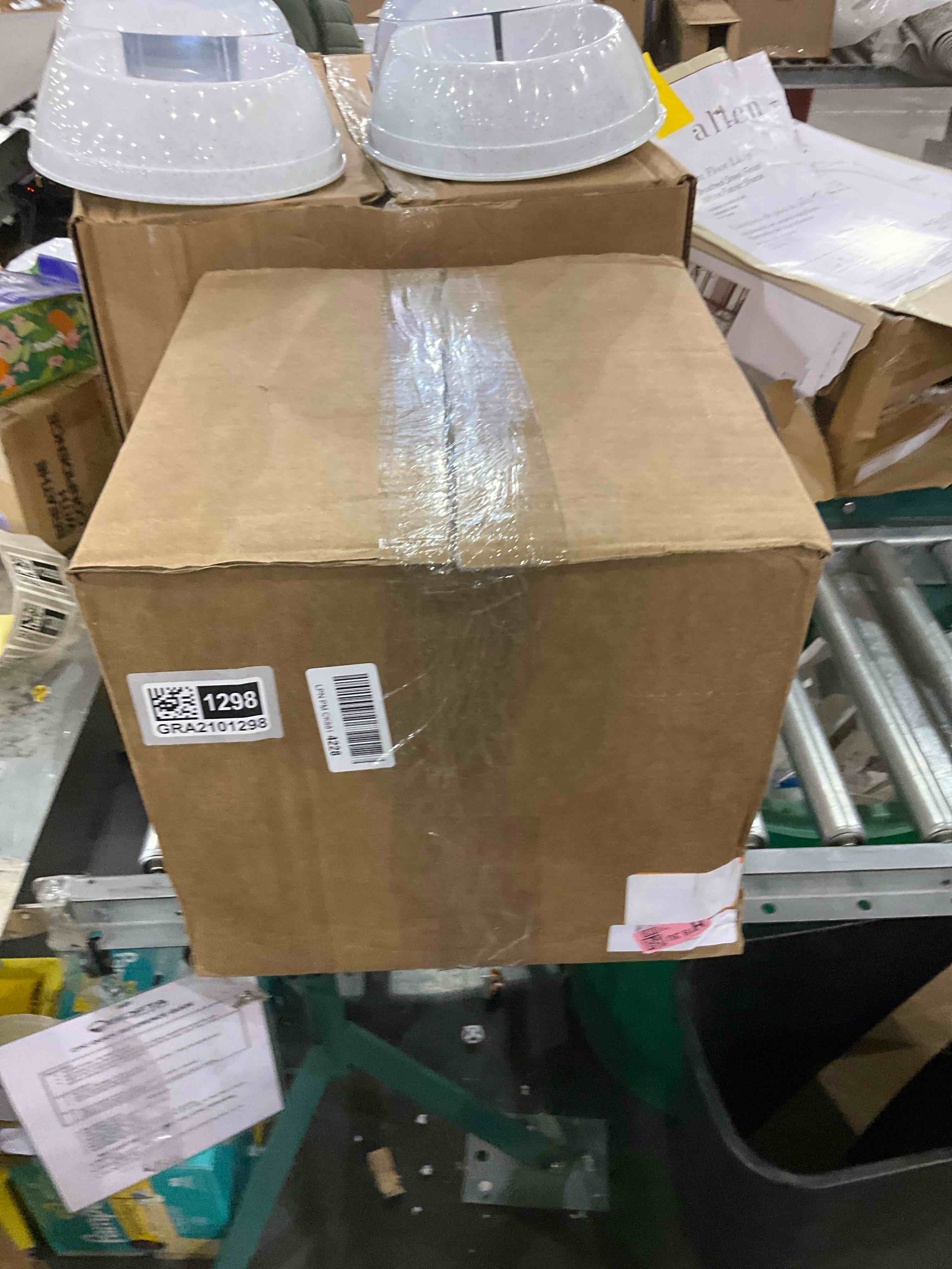 https://s3.amazonaws.com/lotting-images-prod/bidfta/GRA2101298_1738329409478.jpeg