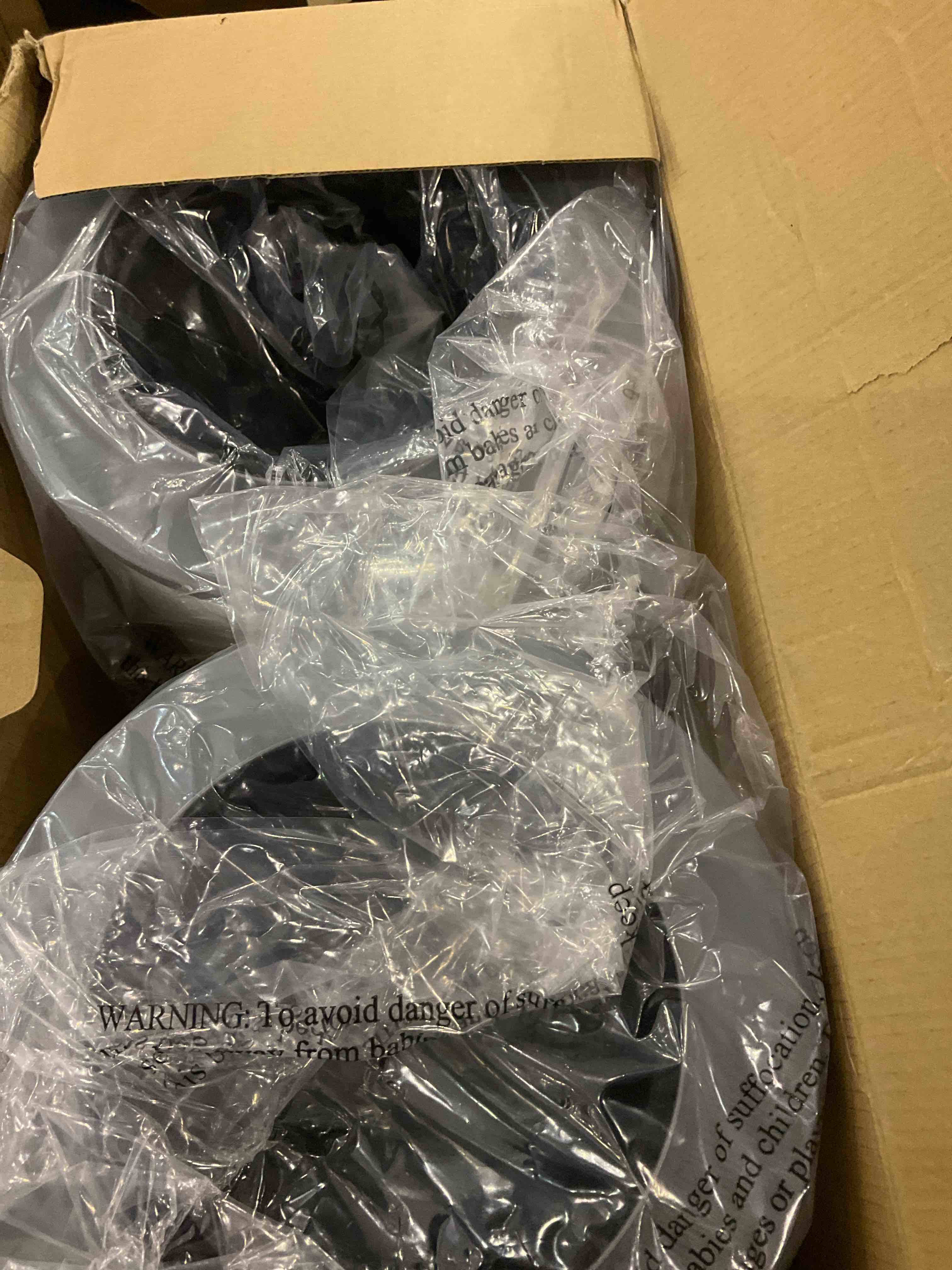 https://s3.amazonaws.com/lotting-images-prod/bidfta/GRA2101316_1738334931996.jpeg