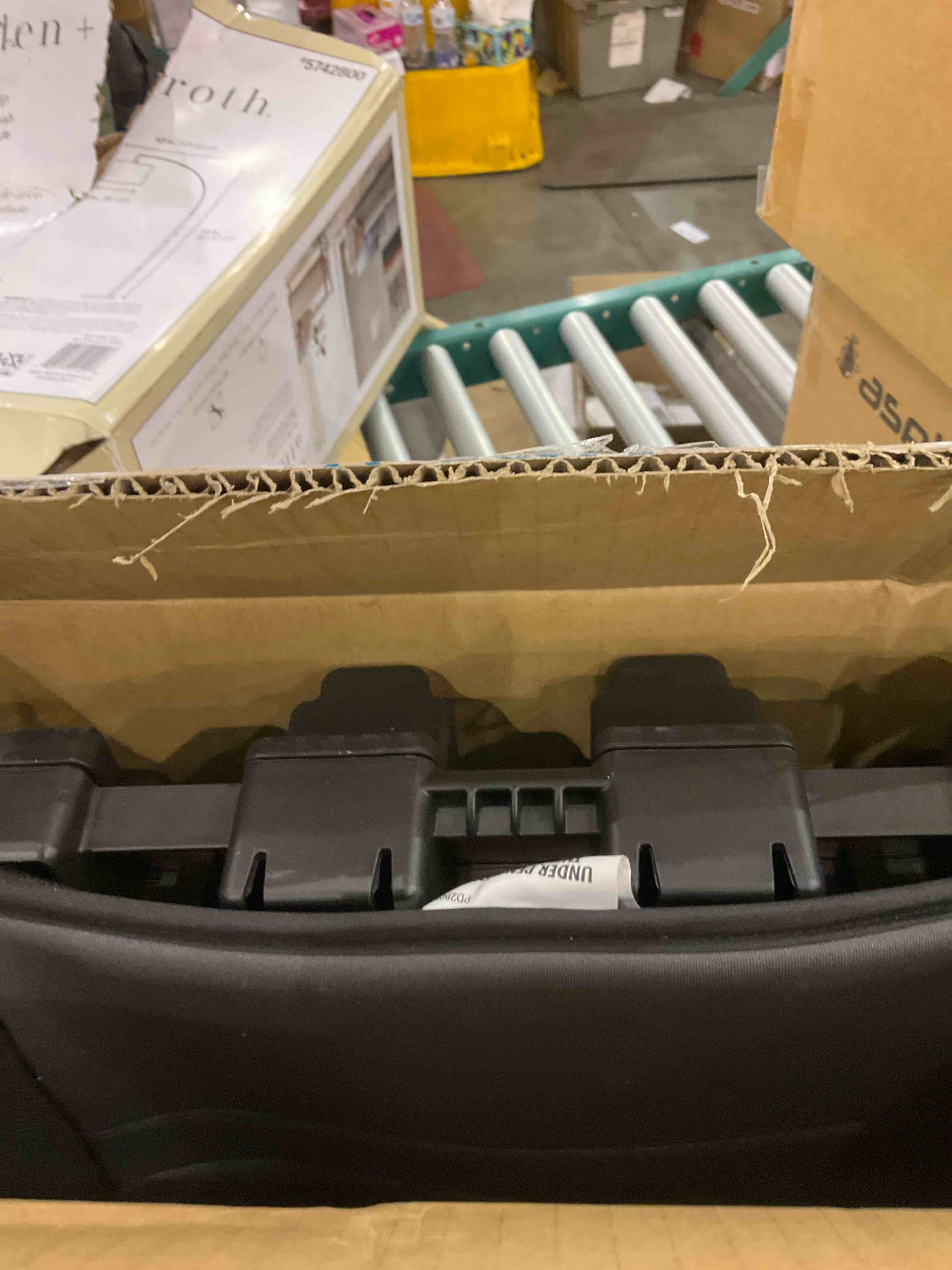 https://s3.amazonaws.com/lotting-images-prod/bidfta/GRA2101318_1738335145291.jpeg