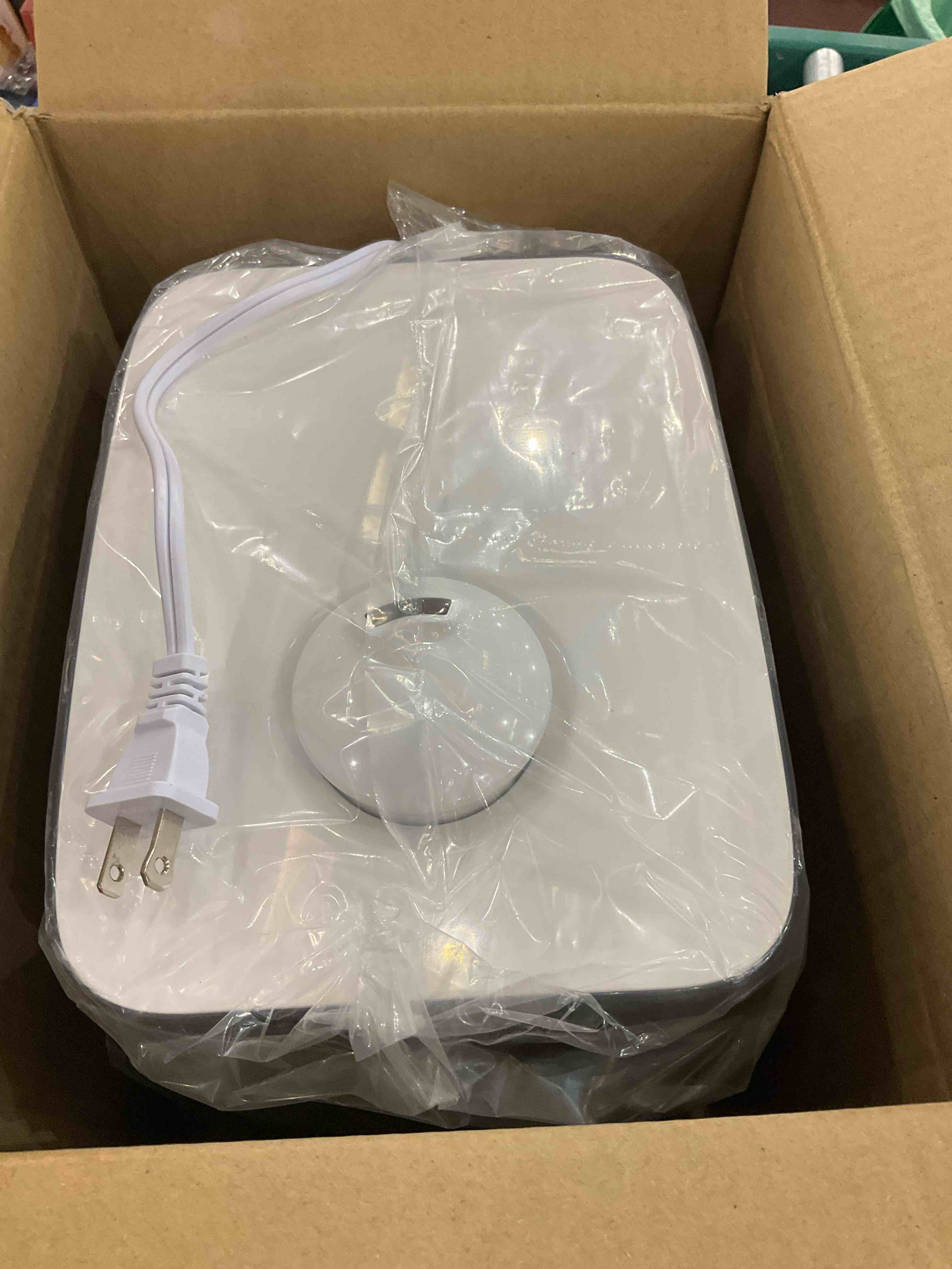 https://s3.amazonaws.com/lotting-images-prod/bidfta/GRA2101575_1738607620977.jpeg