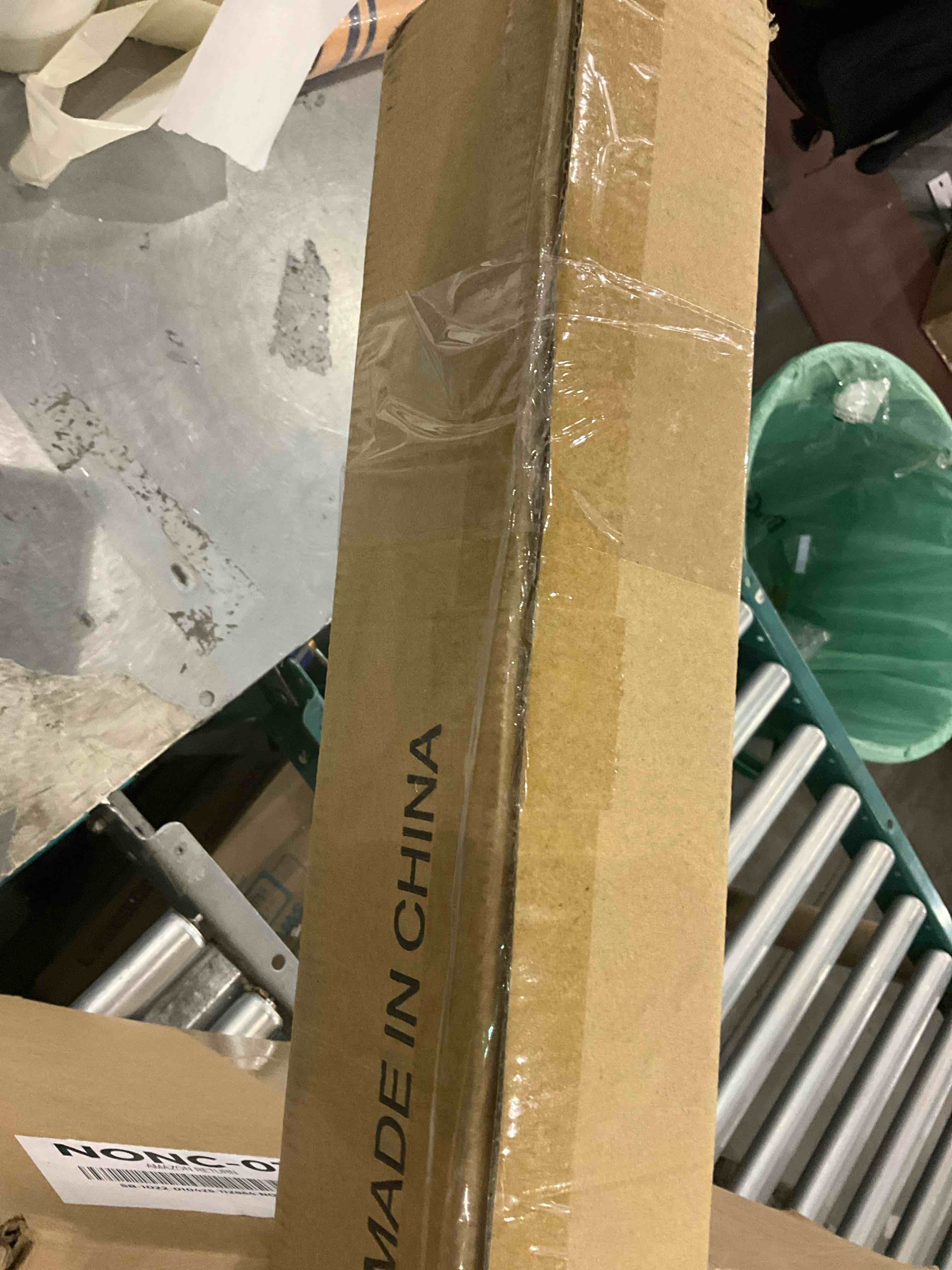 https://s3.amazonaws.com/lotting-images-prod/bidfta/GRA2101878_1738760753019.jpeg