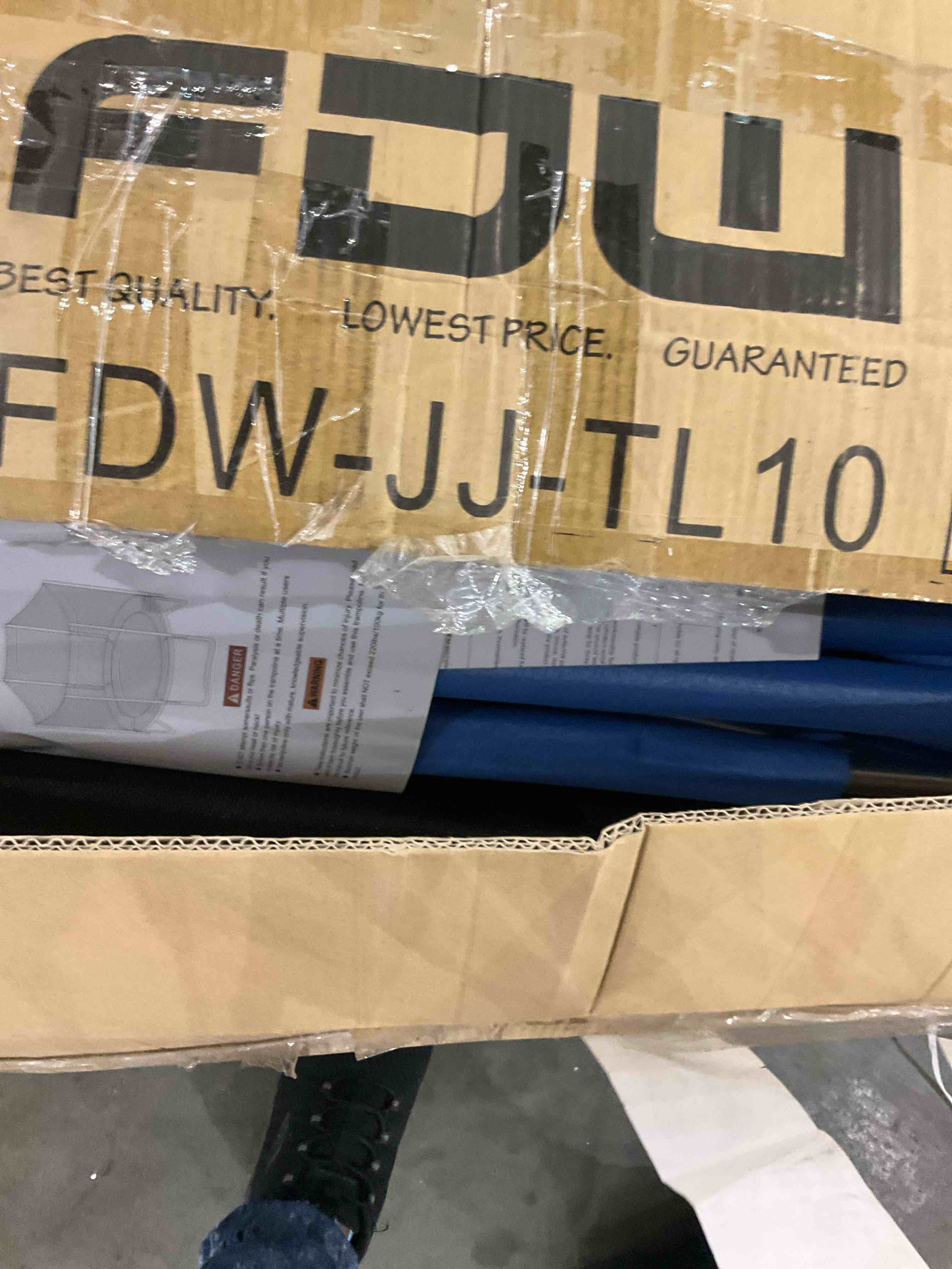 https://s3.amazonaws.com/lotting-images-prod/bidfta/GRA2103627_1739622833221.jpeg