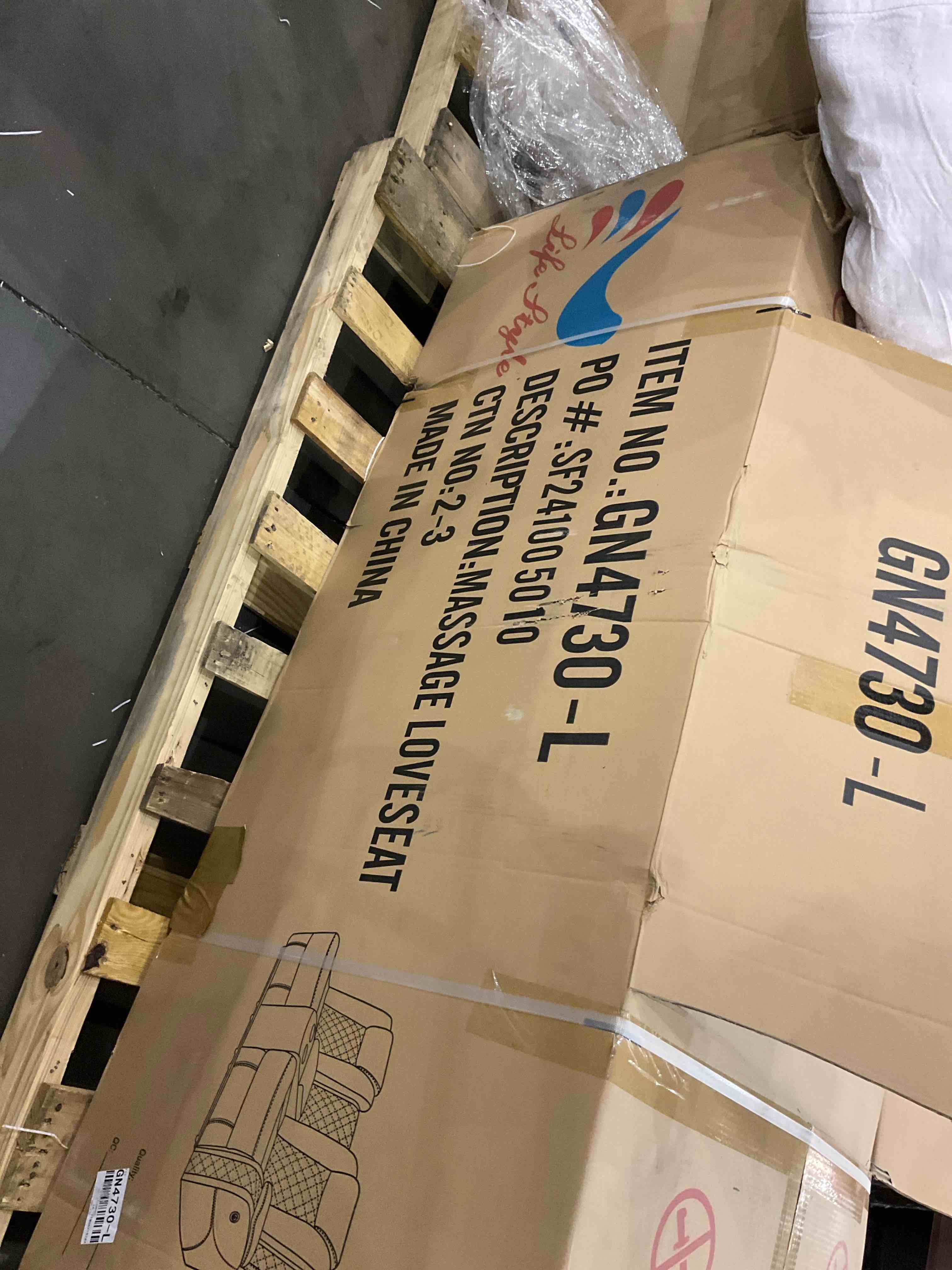 https://s3.amazonaws.com/lotting-images-prod/bidfta/GRA2103705_1739627062838.jpeg