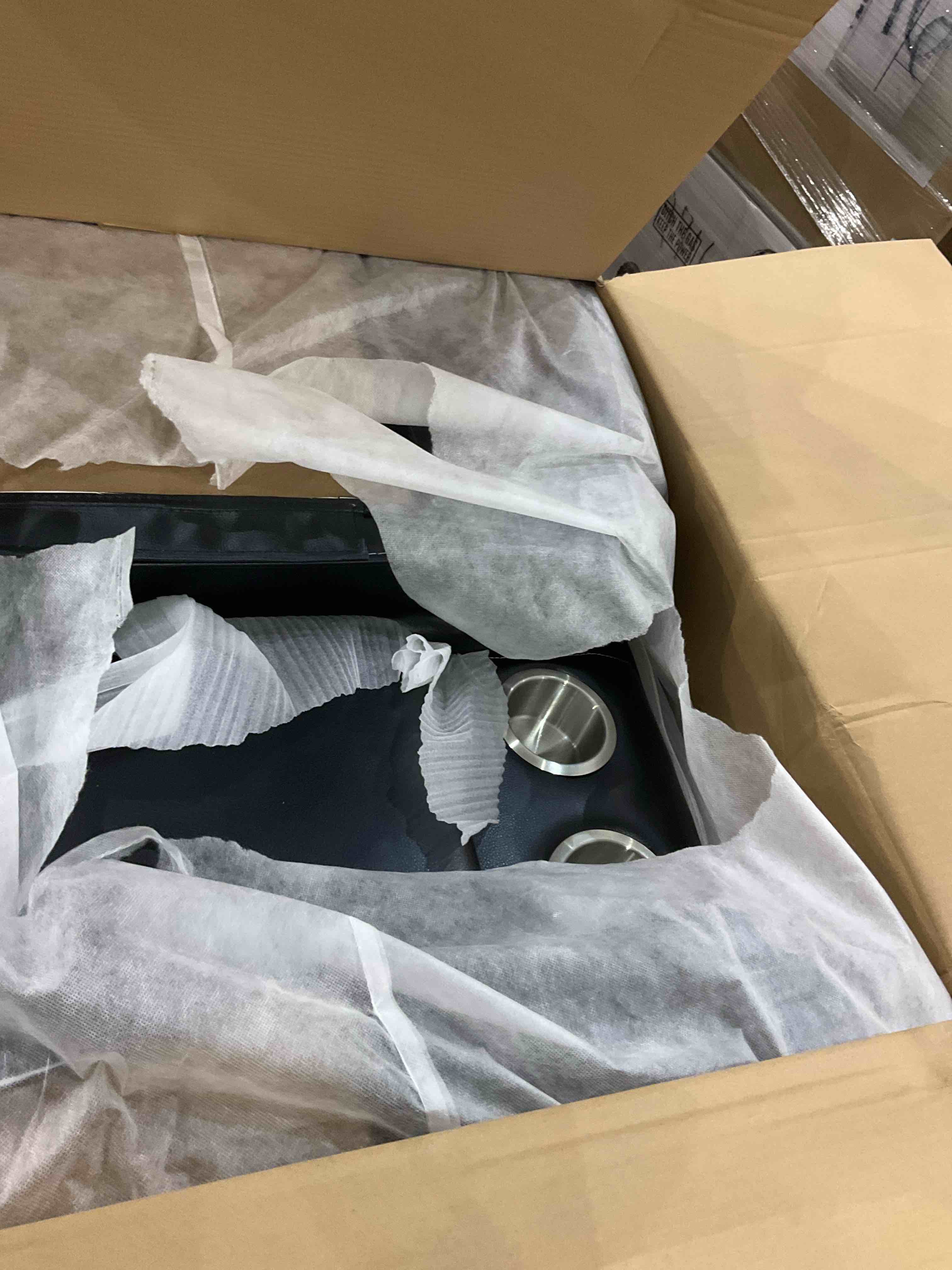 https://s3.amazonaws.com/lotting-images-prod/bidfta/GRA2103705_1739627081162.jpeg