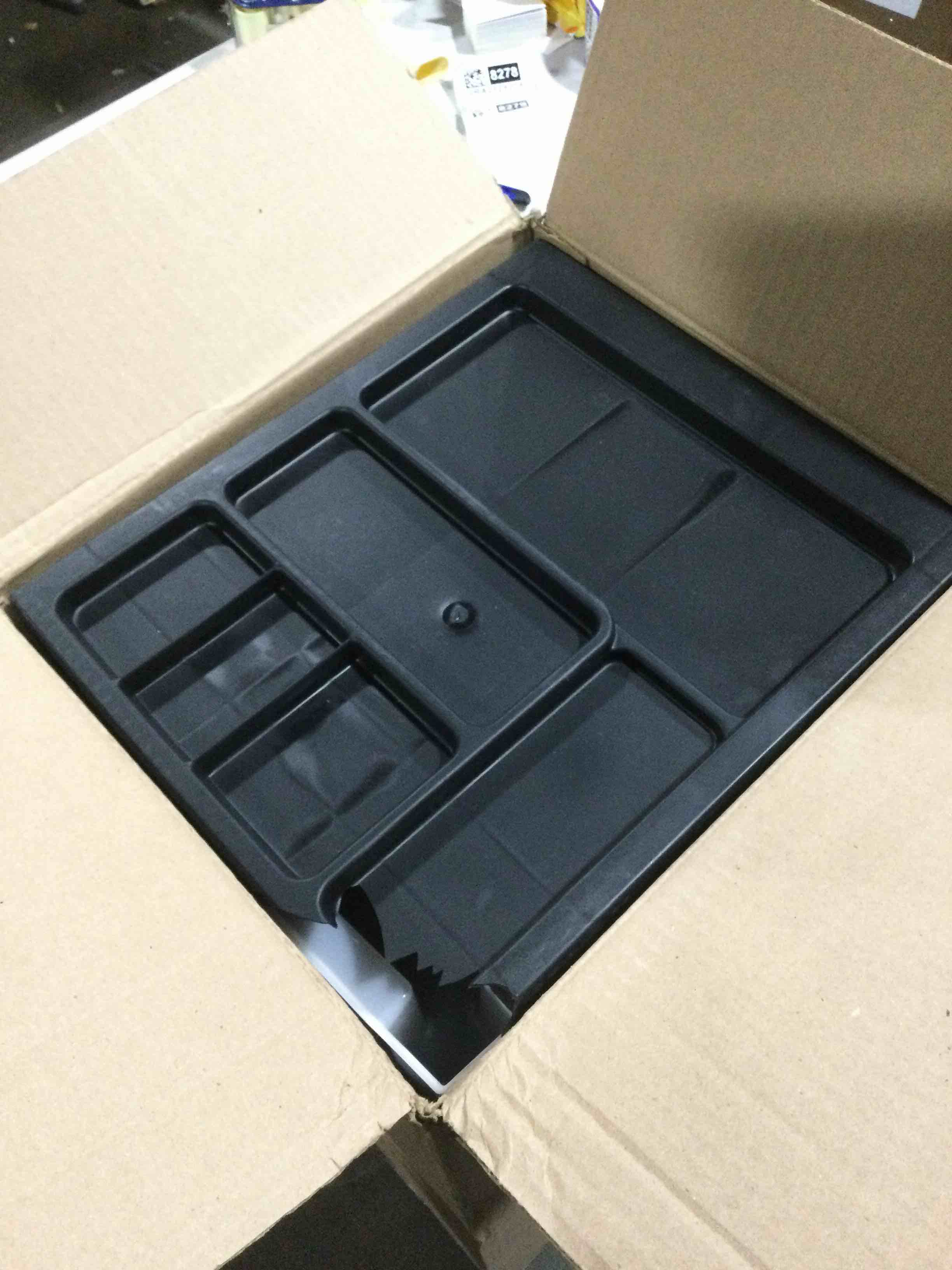 https://s3.amazonaws.com/lotting-images-prod/bidfta/GRA2128280_1738250652135.jpeg