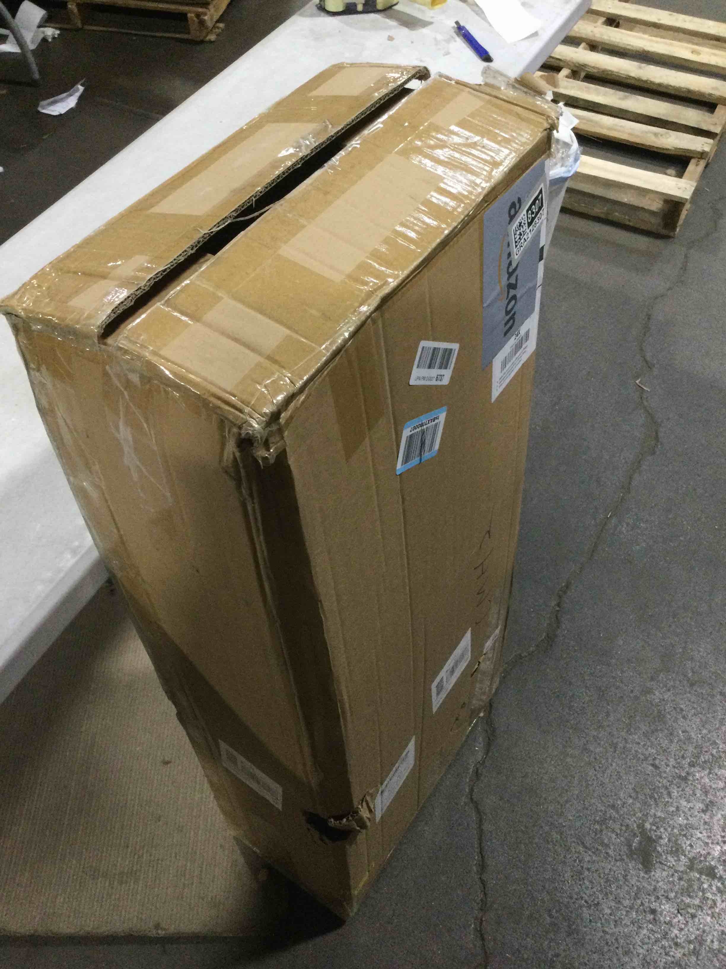 https://s3.amazonaws.com/lotting-images-prod/bidfta/GRA2128307_1738244078432.jpeg