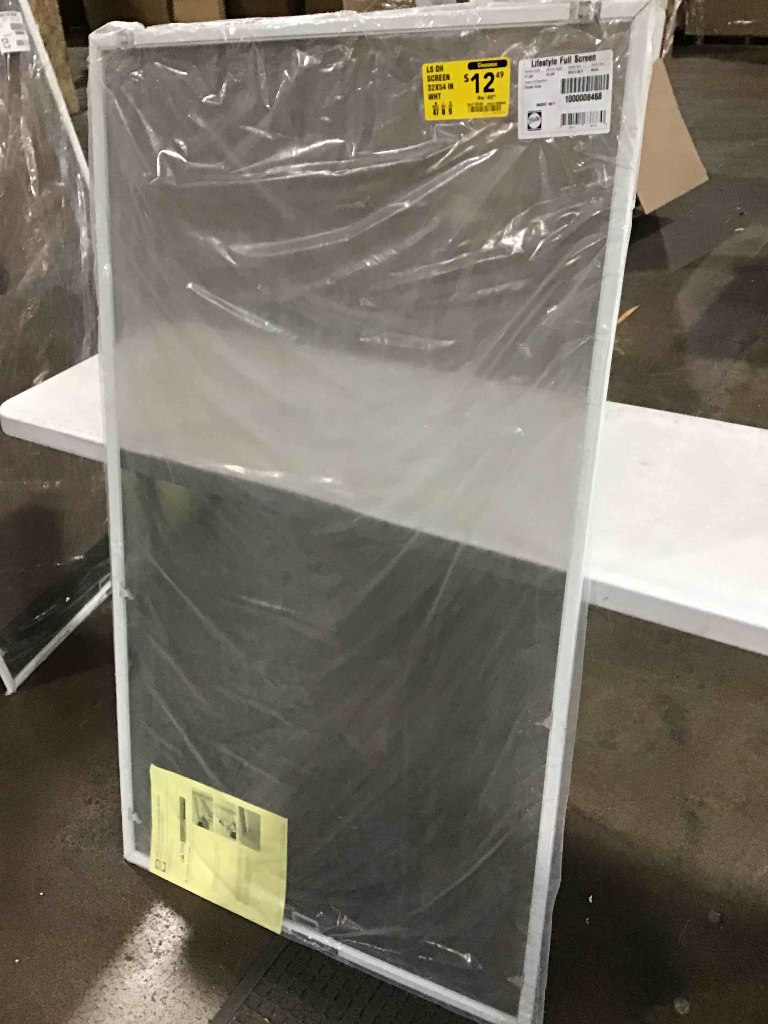 lifestyle screen 36 x 38 inch white 