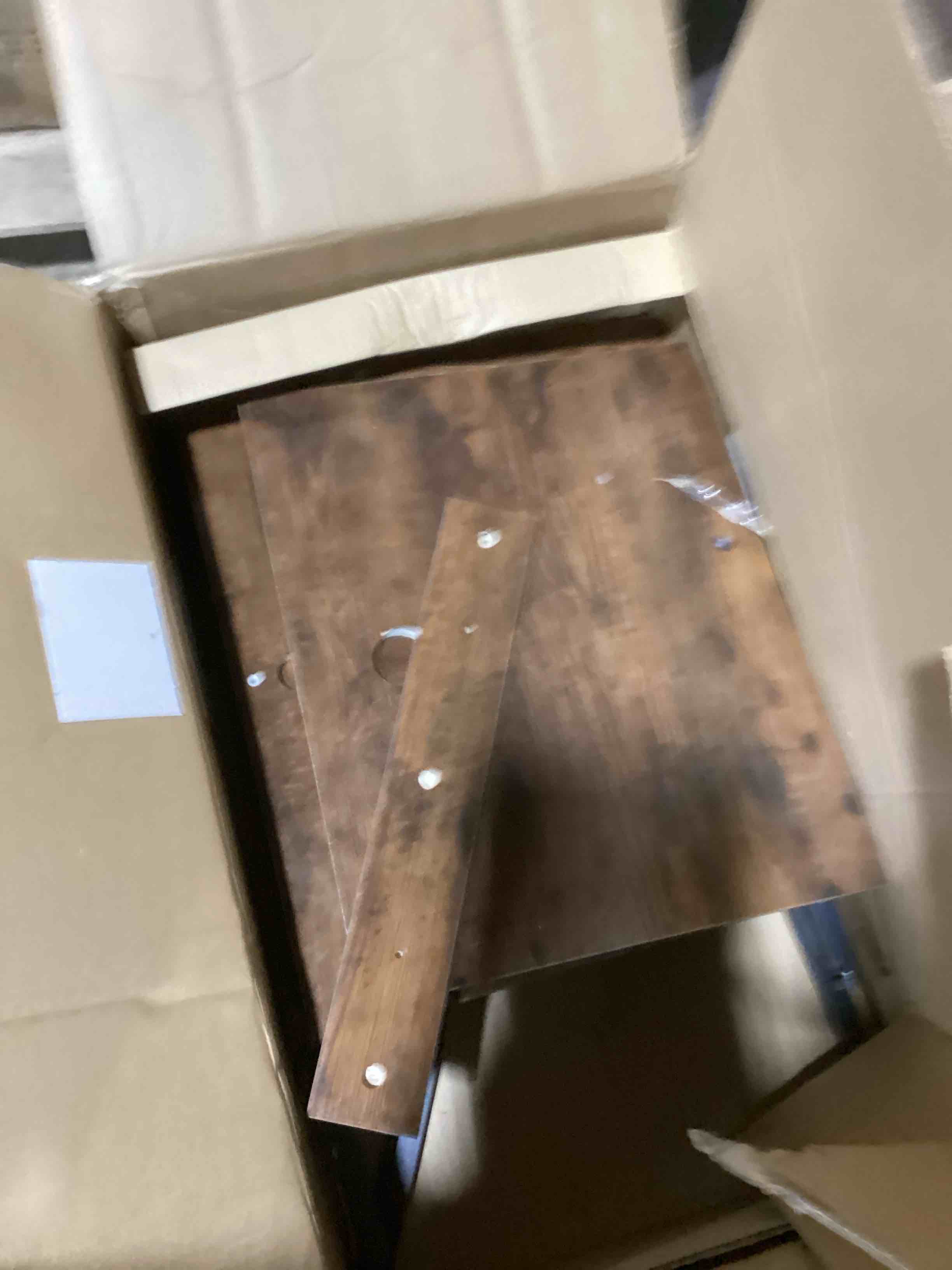 https://s3.amazonaws.com/lotting-images-prod/bidfta/GRA2130423_1740832046189.jpeg
