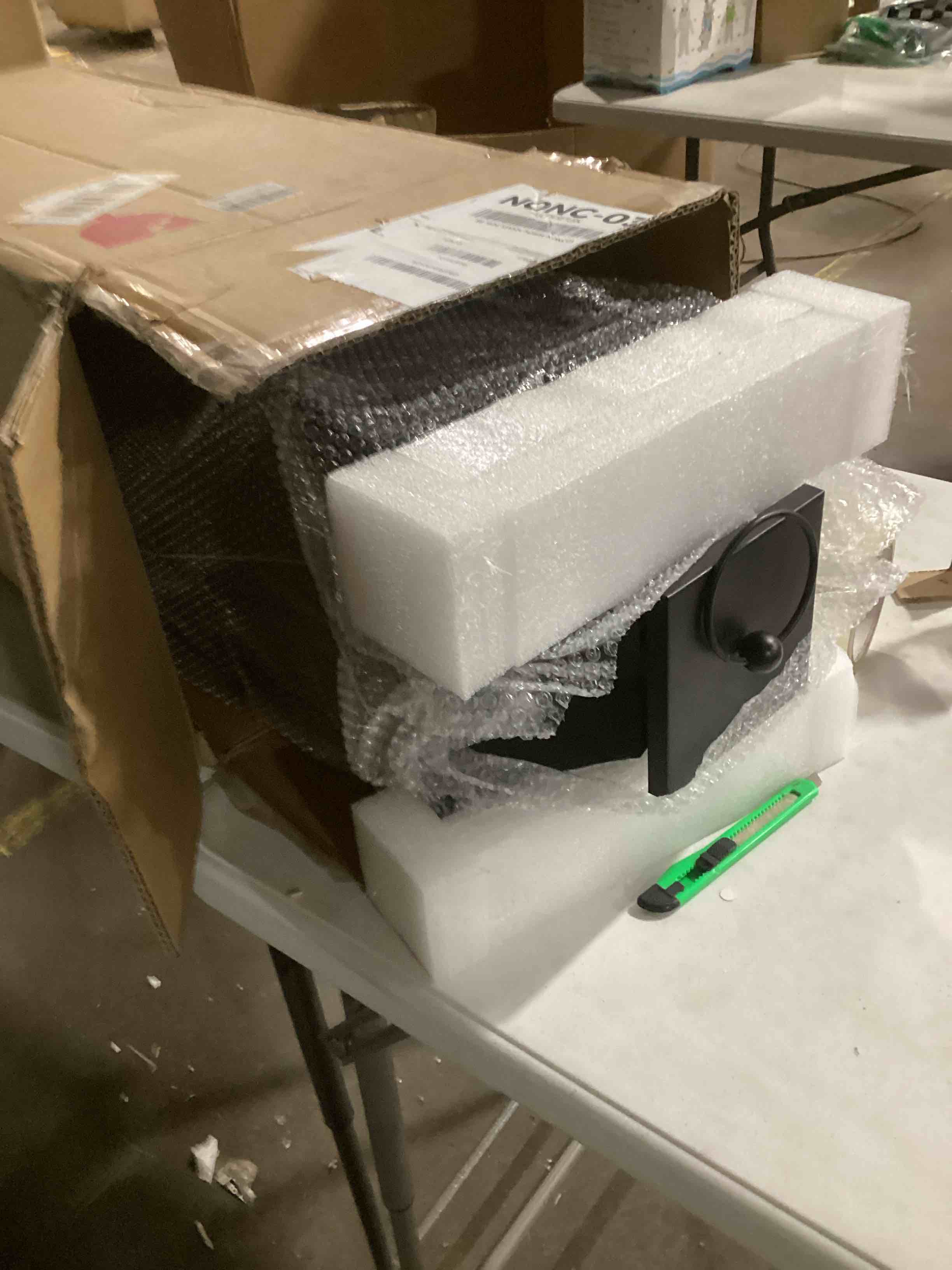 https://s3.amazonaws.com/lotting-images-prod/bidfta/GRA2131232_1738264345621.jpeg