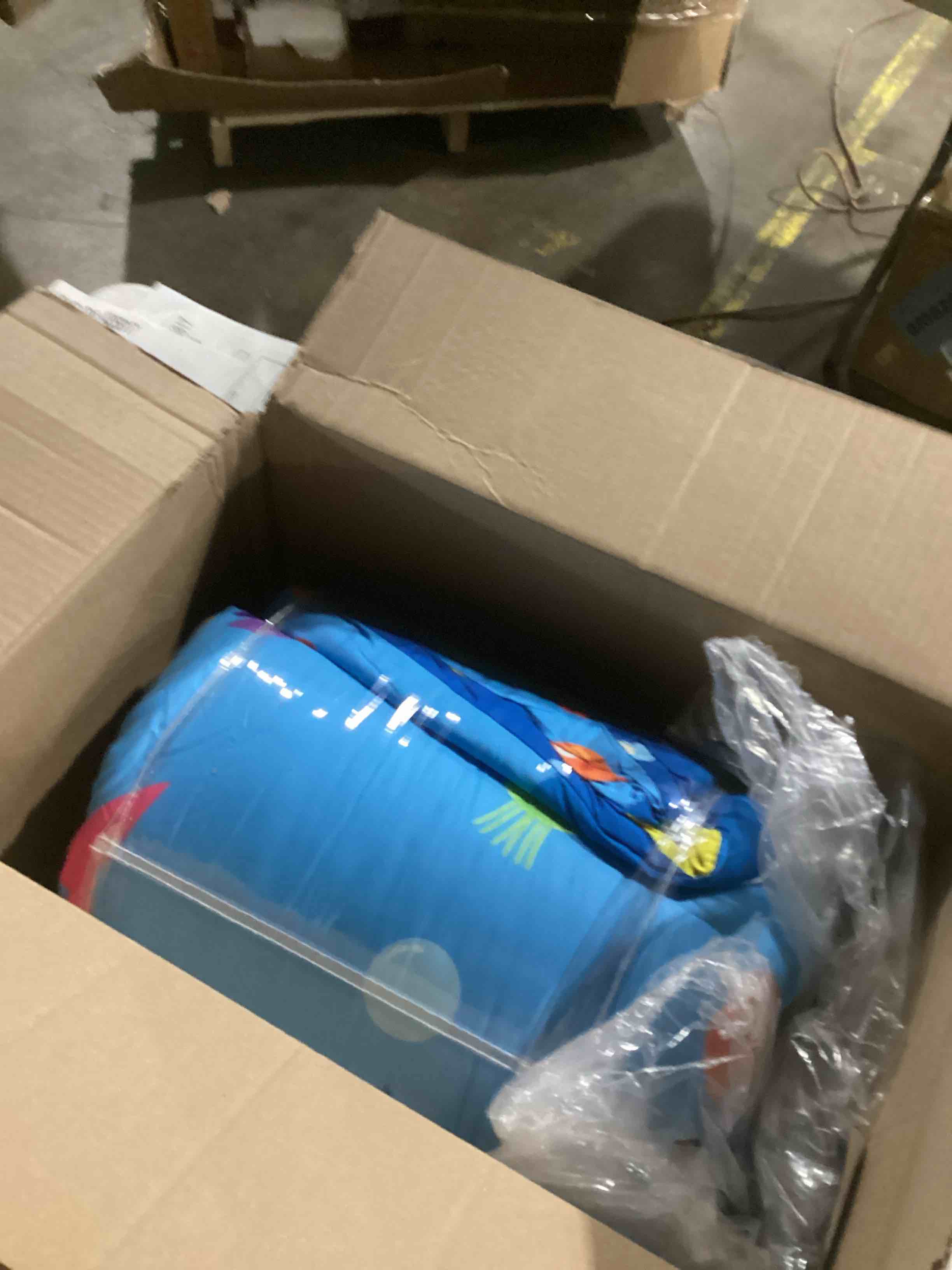 https://s3.amazonaws.com/lotting-images-prod/bidfta/GRA2131354_1738345407835.jpeg