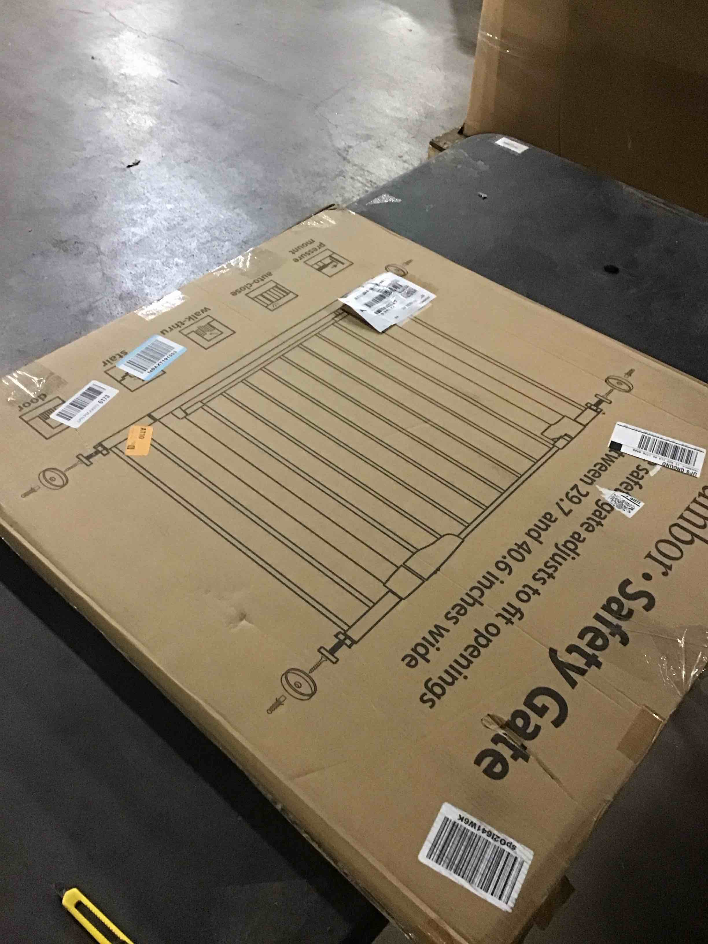 https://s3.amazonaws.com/lotting-images-prod/bidfta/GRA2131664_1738952361771.jpeg