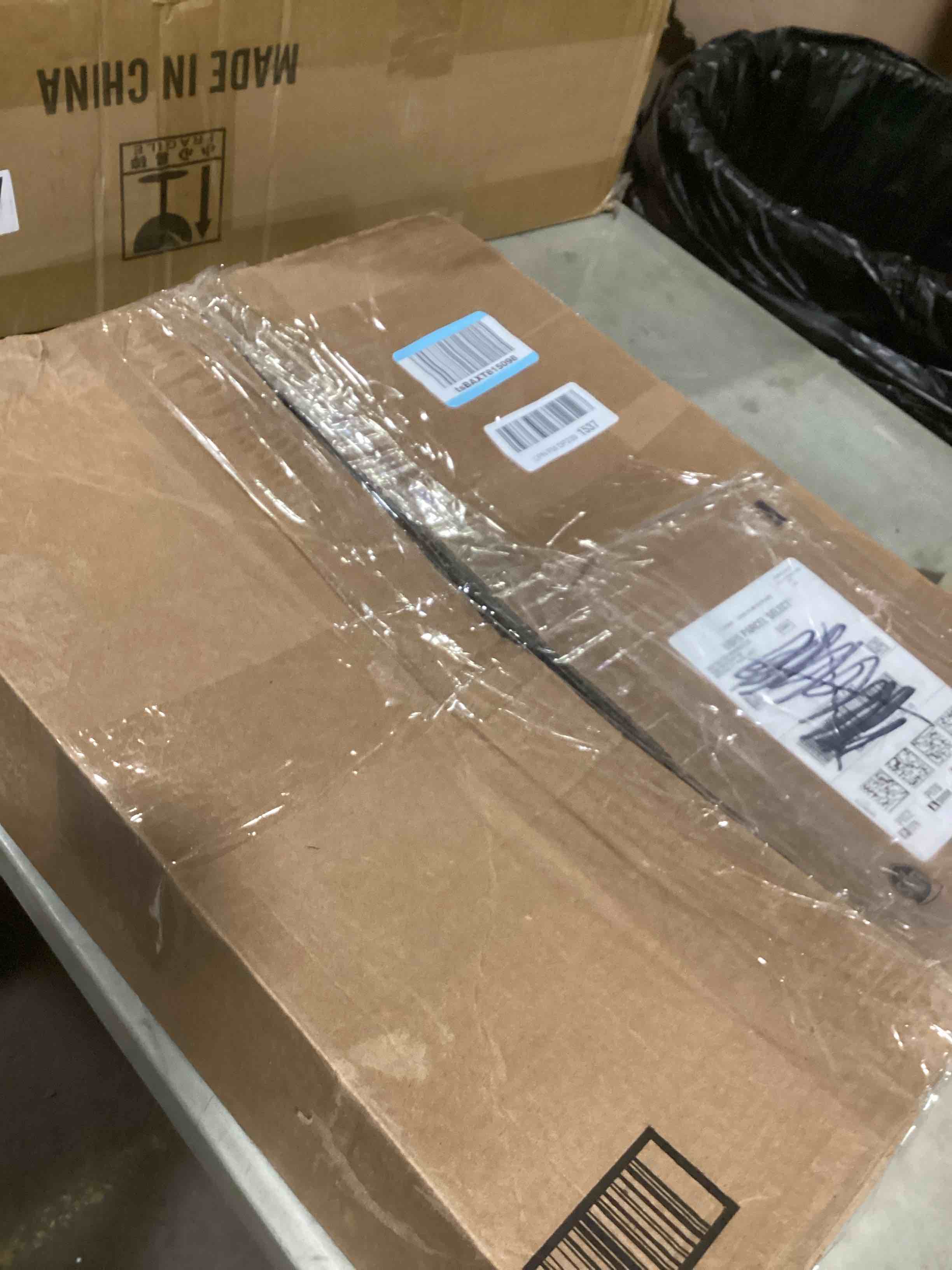 https://s3.amazonaws.com/lotting-images-prod/bidfta/GRA2132038_1739368264460.jpeg