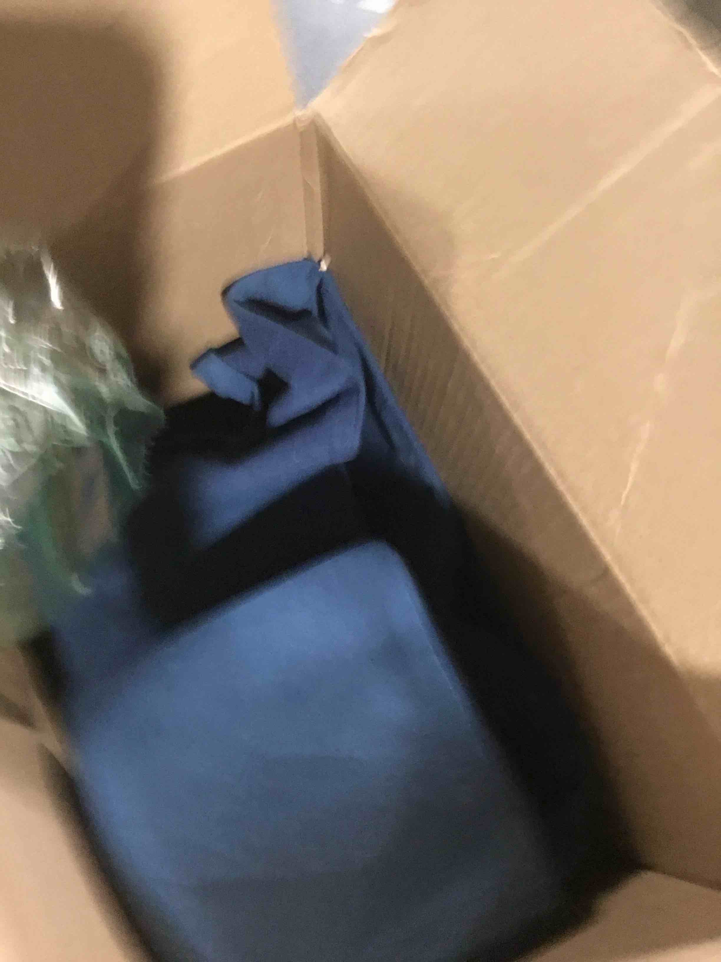 https://s3.amazonaws.com/lotting-images-prod/bidfta/GRA2132354_1739559169856.jpeg