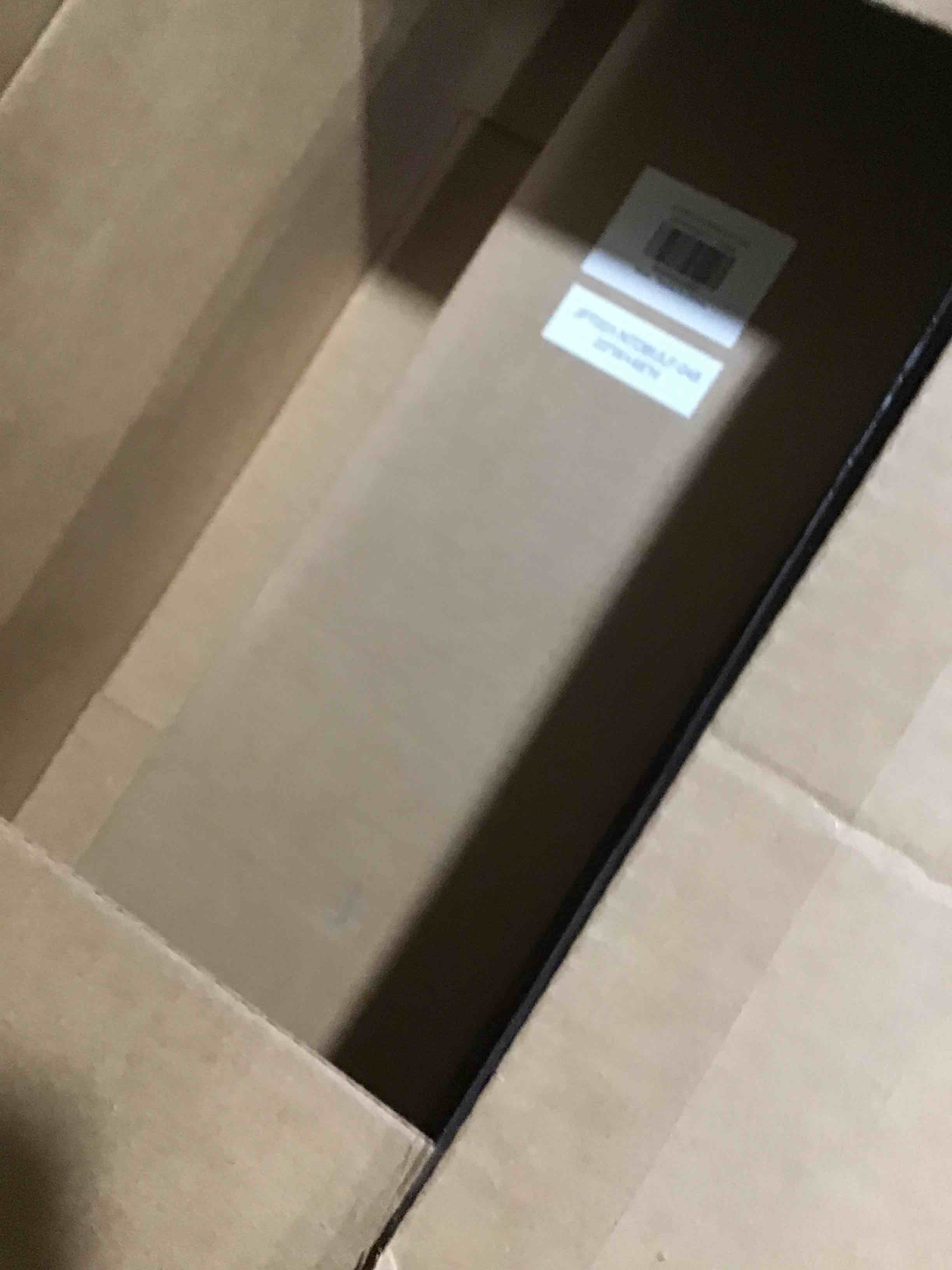https://s3.amazonaws.com/lotting-images-prod/bidfta/GRA2132952_1741275783391.jpeg