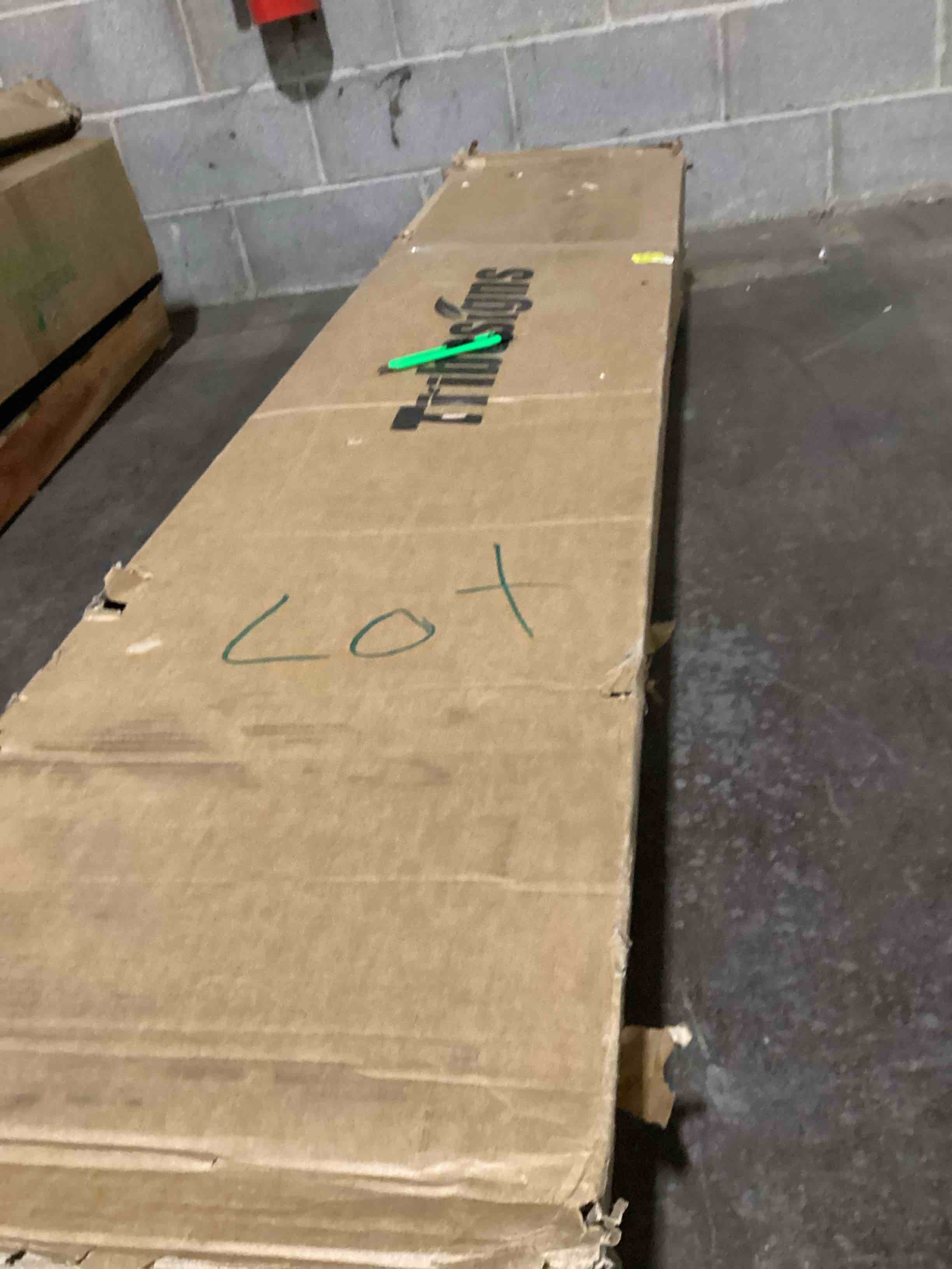 https://s3.amazonaws.com/lotting-images-prod/bidfta/GRA2133178_1743435562208.jpeg