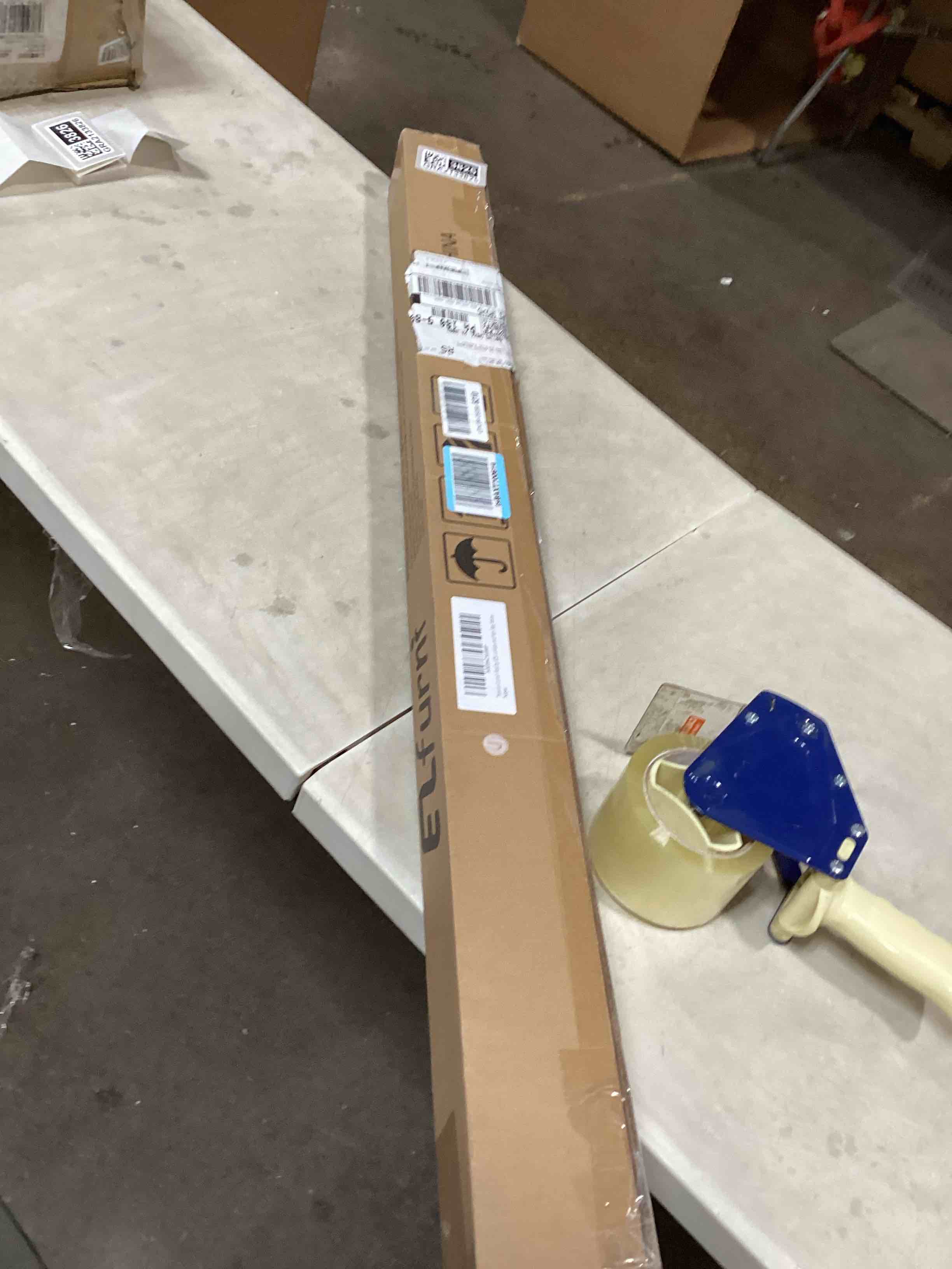 https://s3.amazonaws.com/lotting-images-prod/bidfta/GRA2133825_1742493767550.jpeg