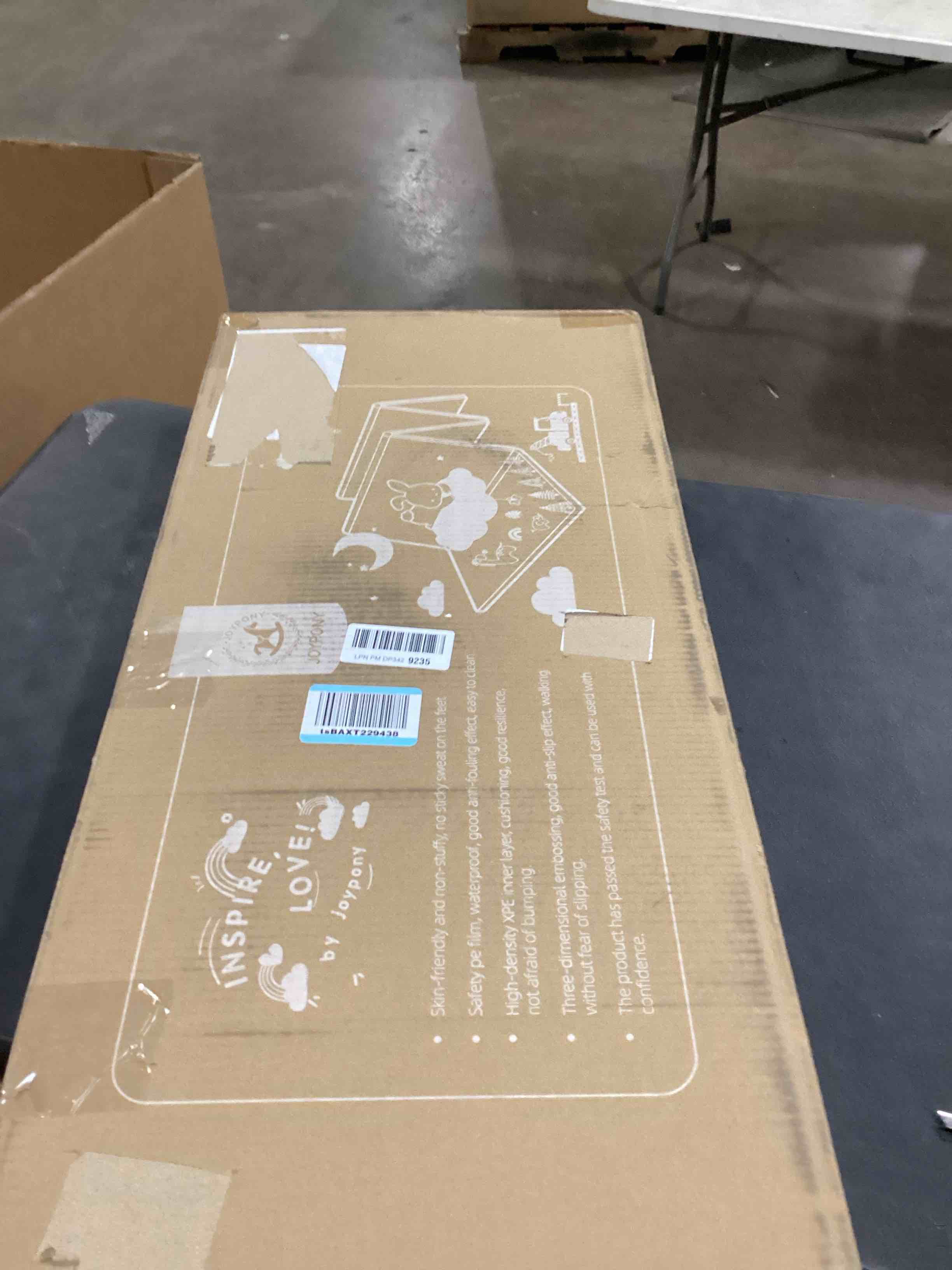 https://s3.amazonaws.com/lotting-images-prod/bidfta/GRA2133955_1742904338911.jpeg