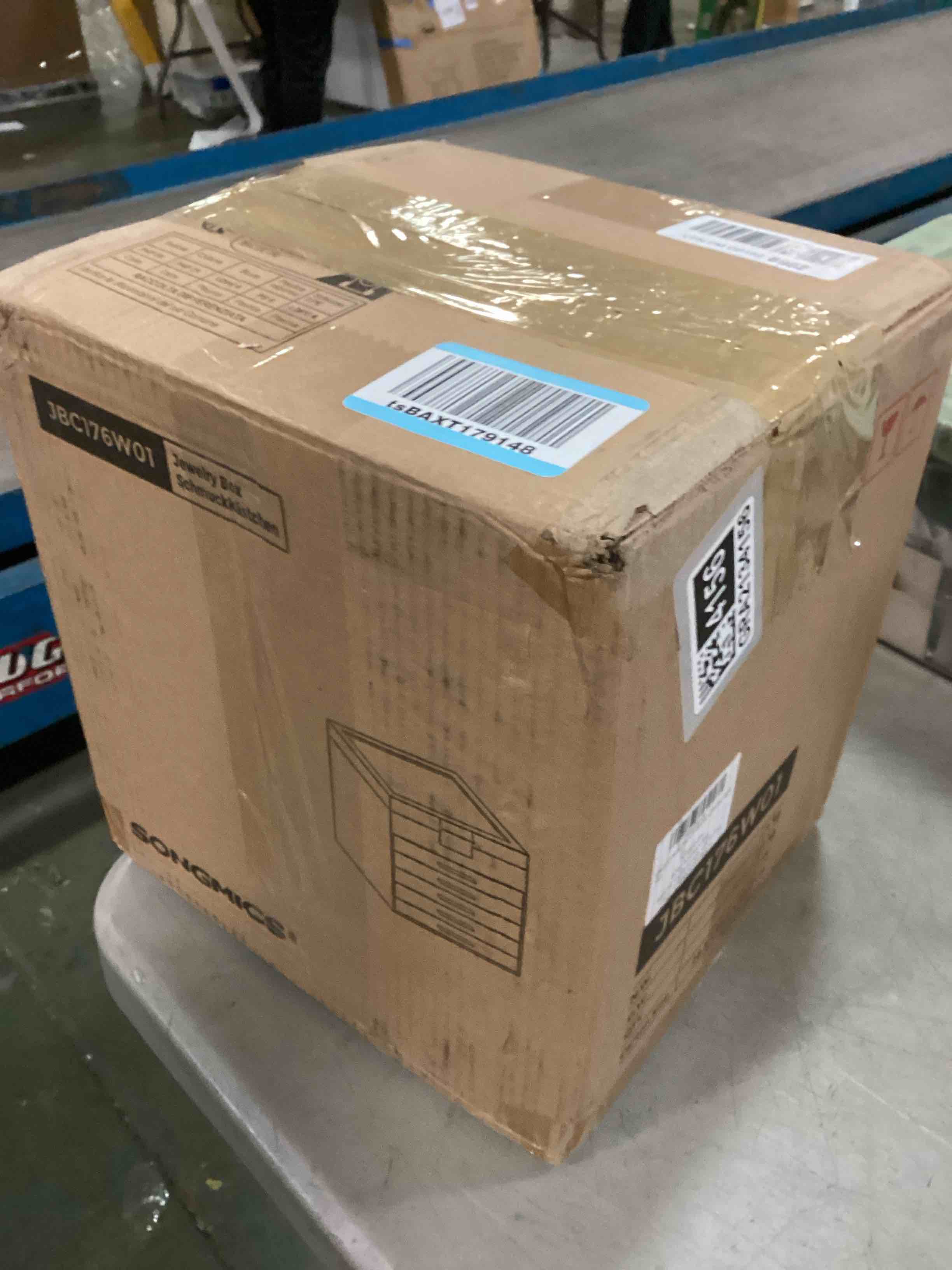 https://s3.amazonaws.com/lotting-images-prod/bidfta/GRA2134156_1738332811078.jpeg