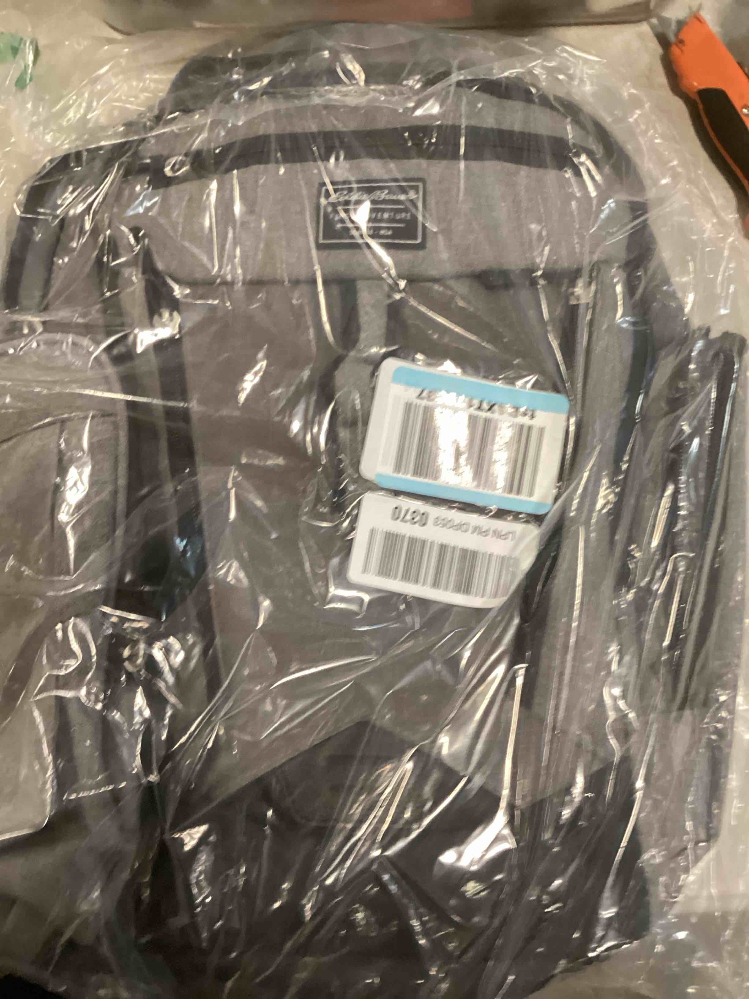 https://s3.amazonaws.com/lotting-images-prod/bidfta/GRA2134909_1738779821726.jpeg