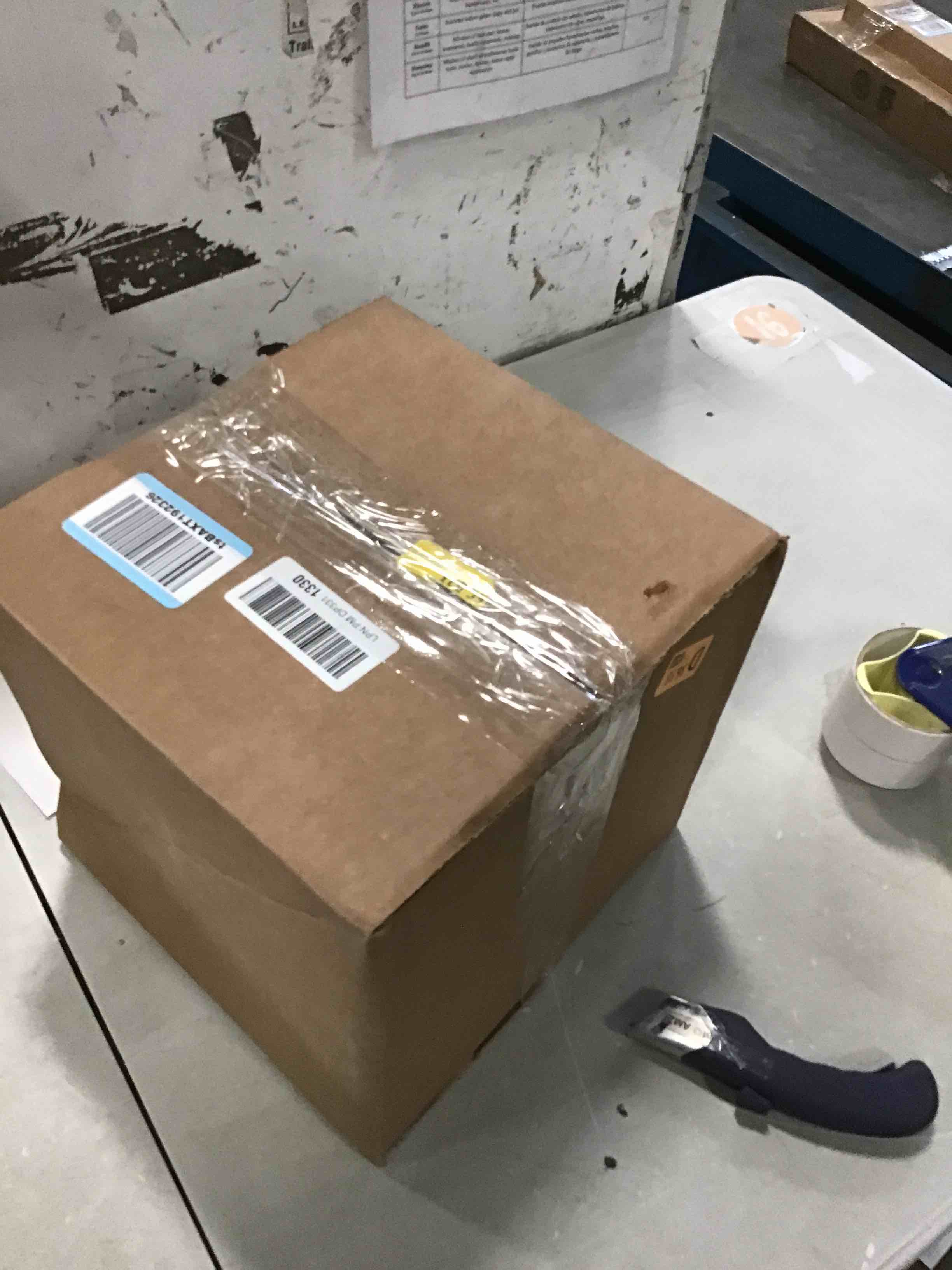 https://s3.amazonaws.com/lotting-images-prod/bidfta/GRA2136266_1739903146834.jpeg