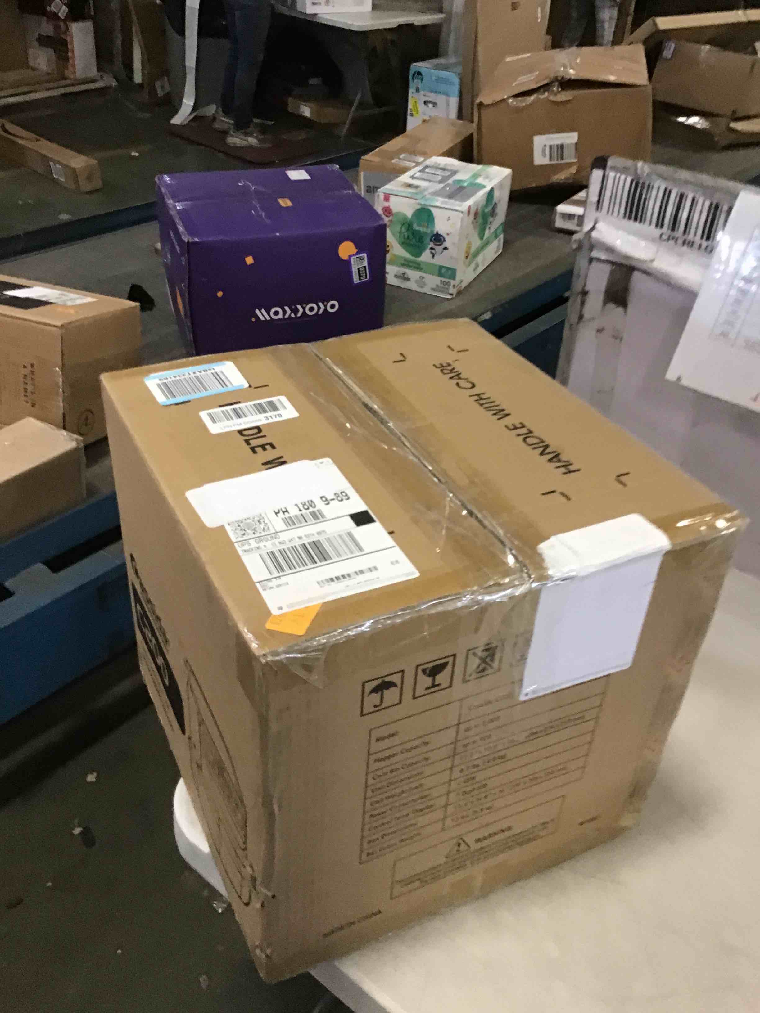 https://s3.amazonaws.com/lotting-images-prod/bidfta/GRA2136533_1739986665776.jpeg