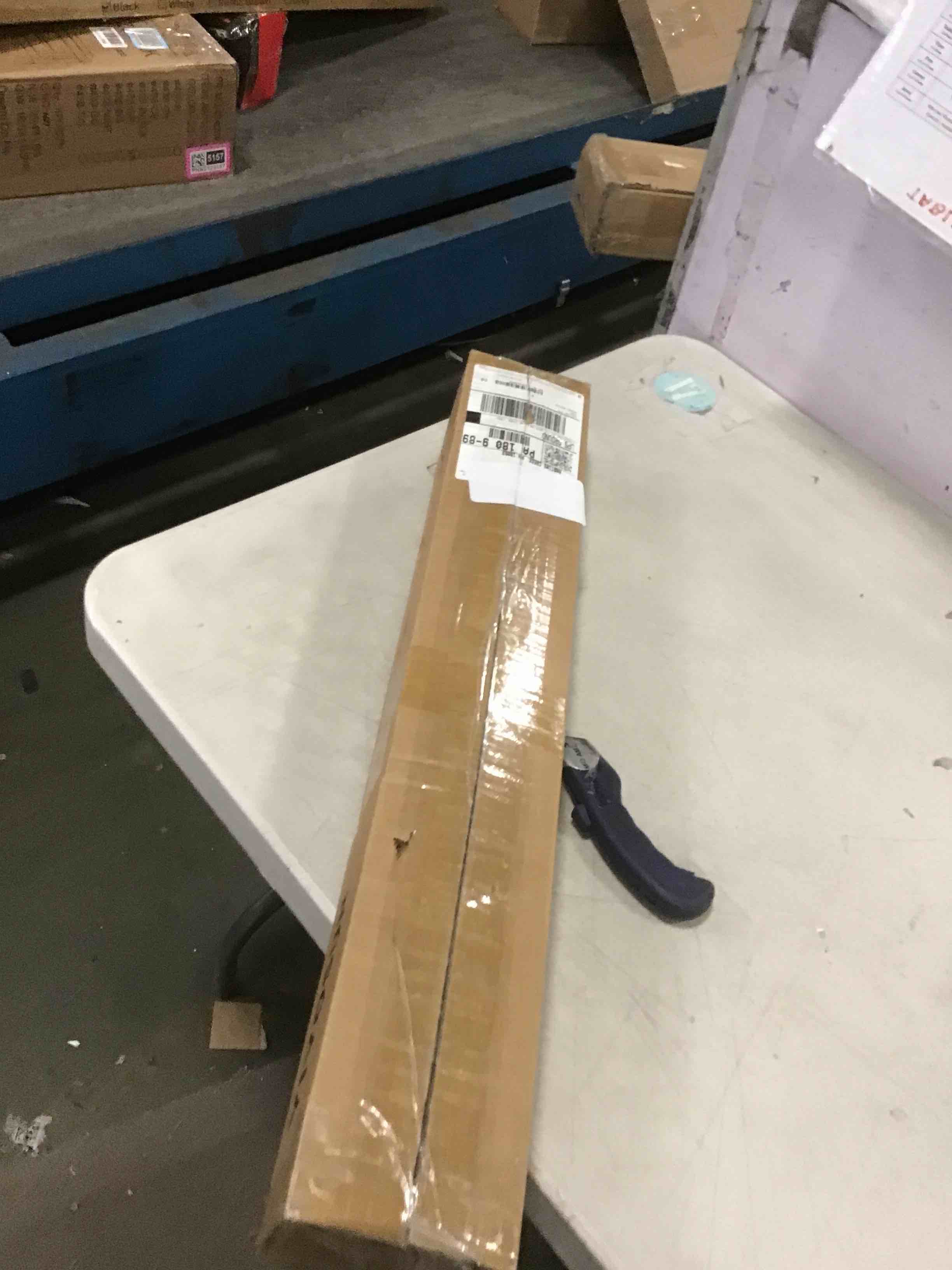 https://s3.amazonaws.com/lotting-images-prod/bidfta/GRA2136625_1739997706648.jpeg