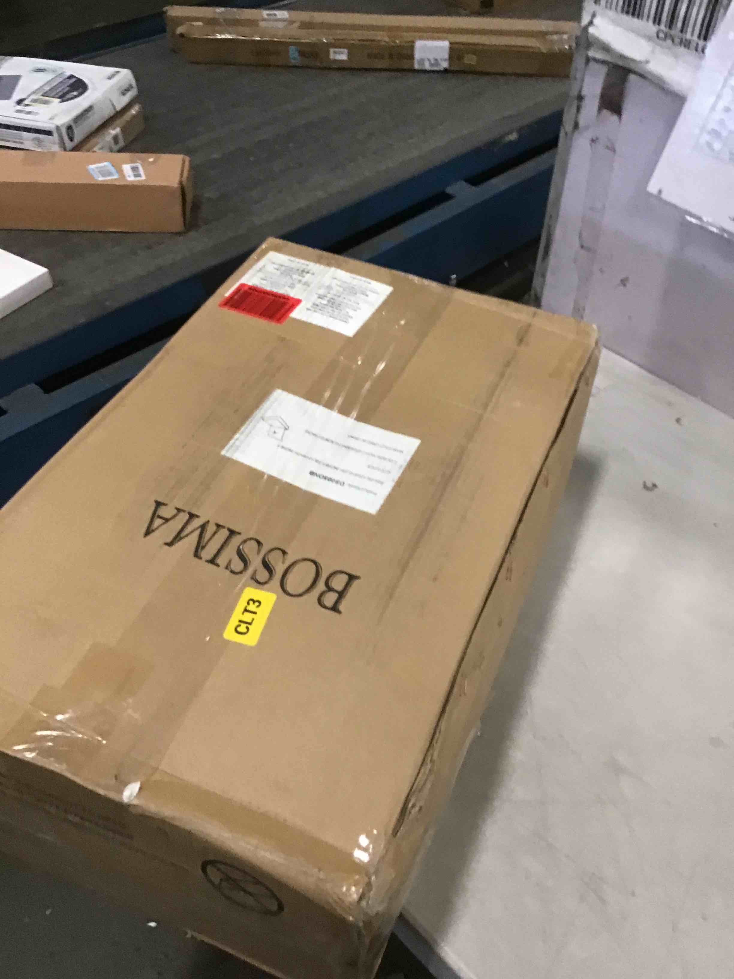 https://s3.amazonaws.com/lotting-images-prod/bidfta/GRA2136637_1739998644097.jpeg