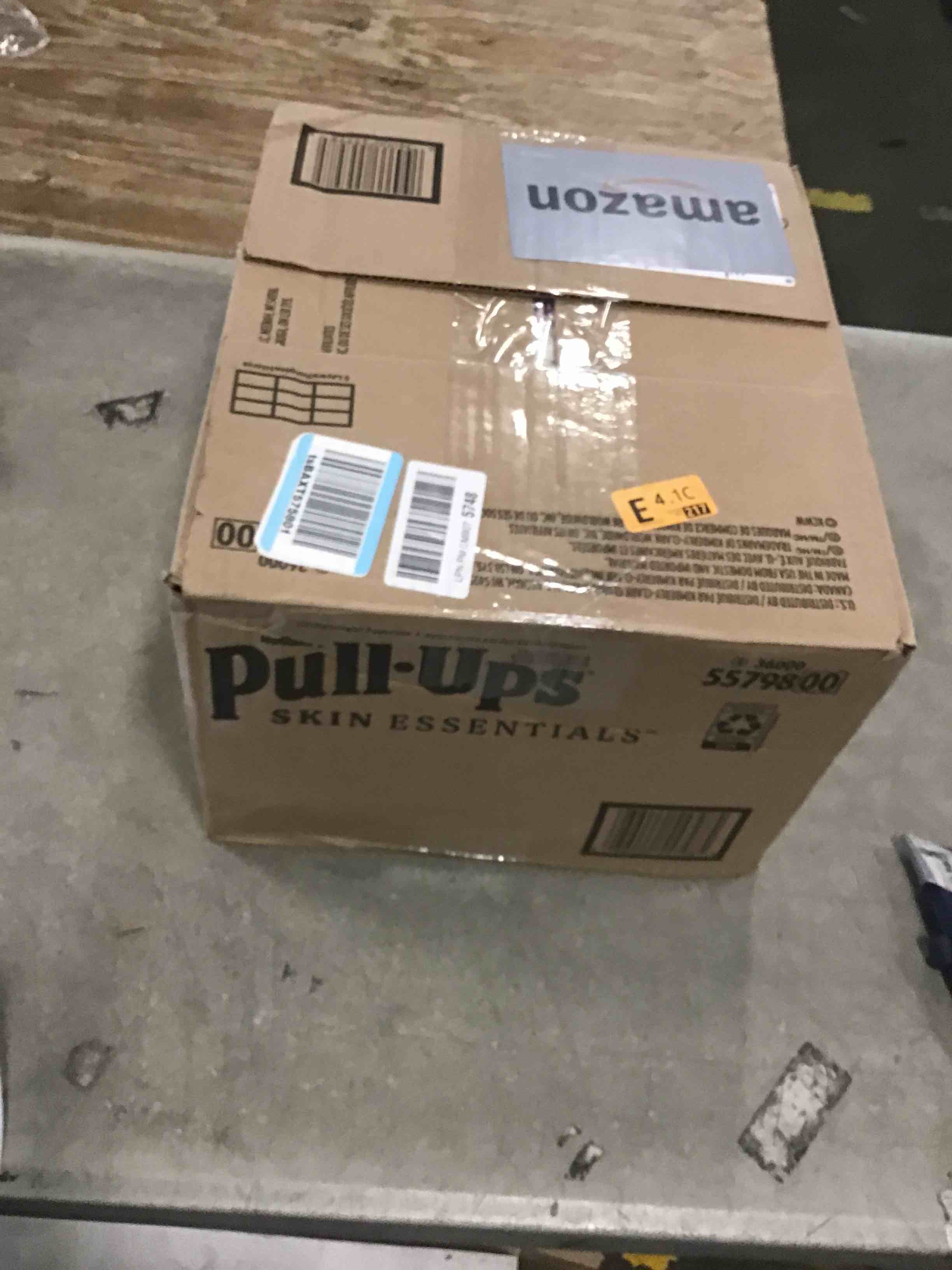 https://s3.amazonaws.com/lotting-images-prod/bidfta/GRA2136732_1740065184192.jpeg