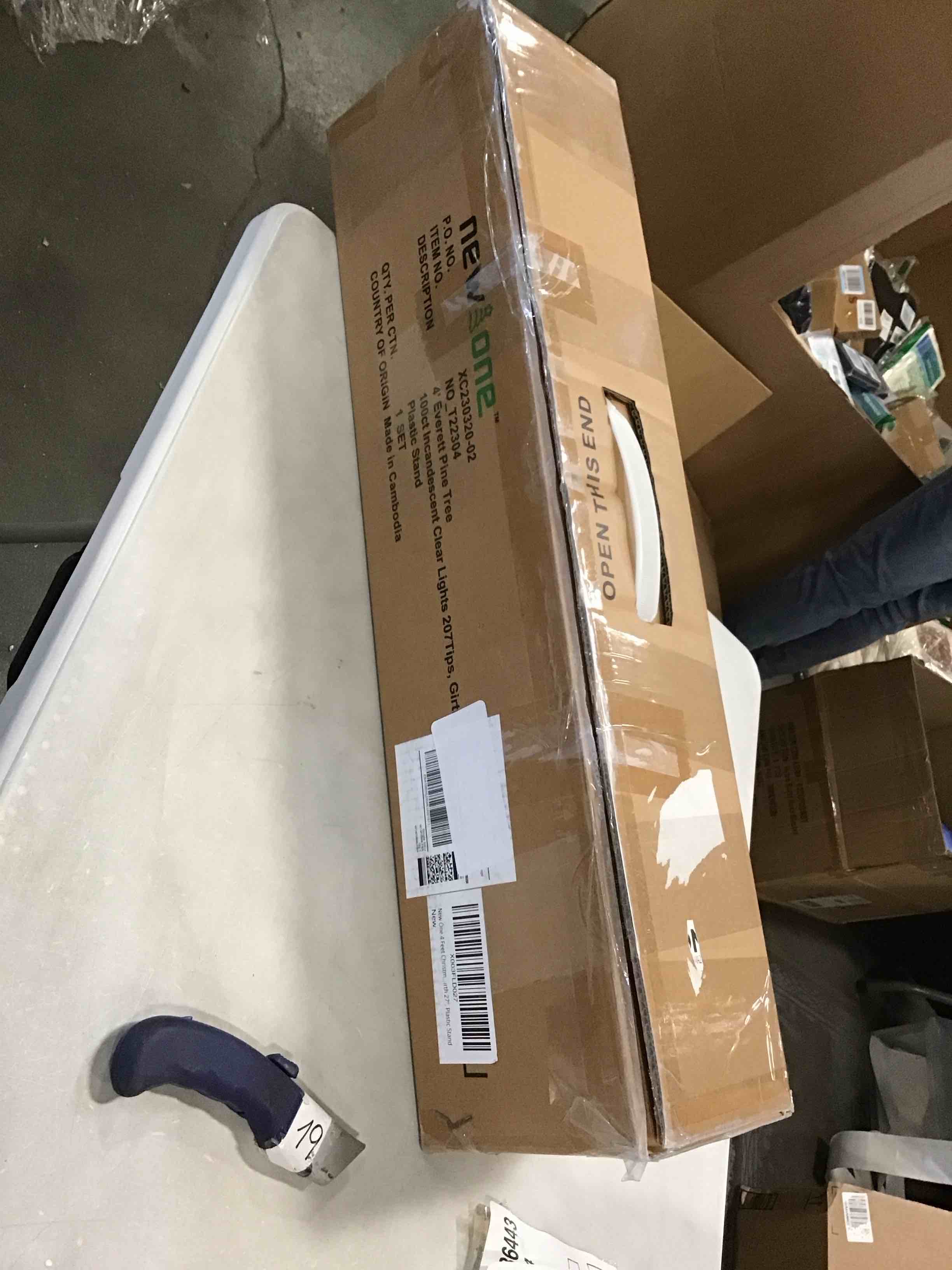 https://s3.amazonaws.com/lotting-images-prod/bidfta/GRA2137832_1739543493738.jpeg