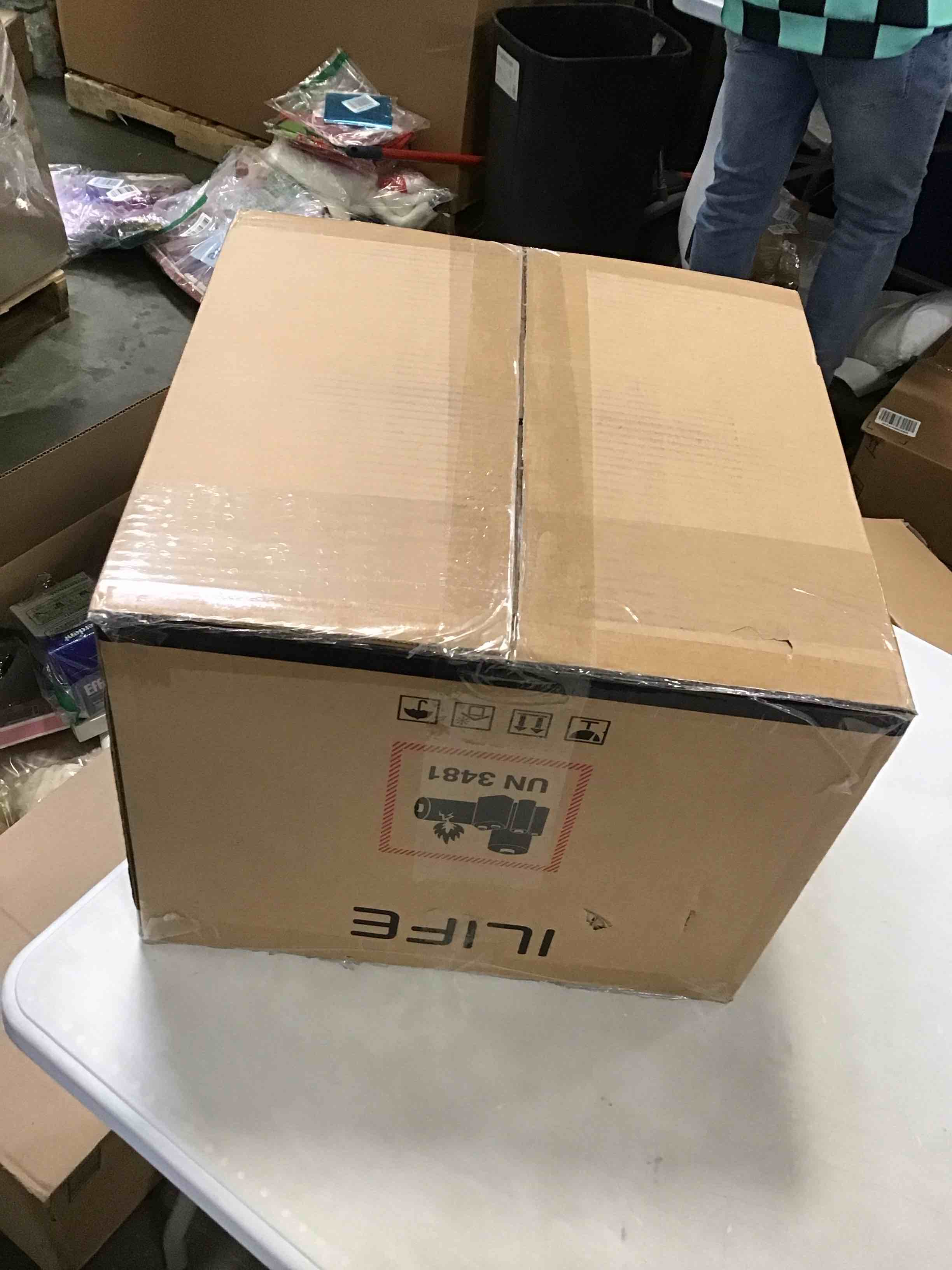 https://s3.amazonaws.com/lotting-images-prod/bidfta/GRA2137894_1739550851704.jpeg