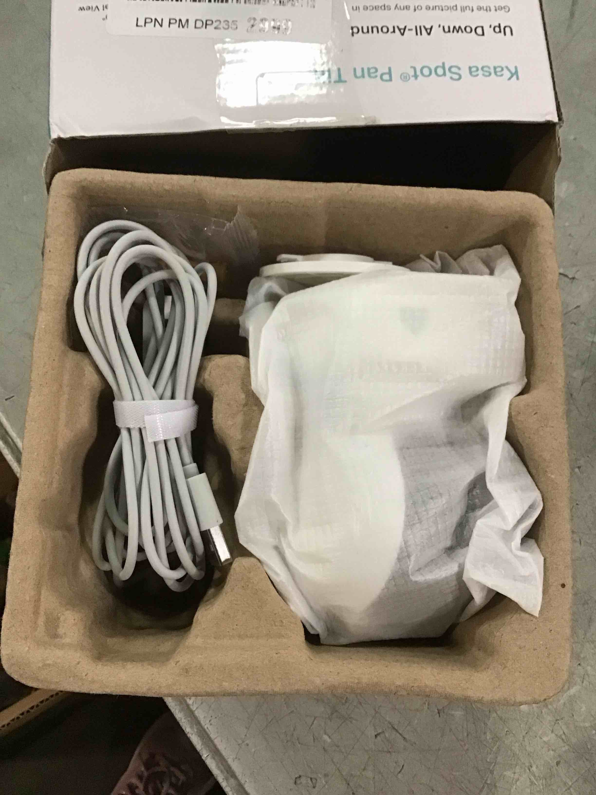 https://s3.amazonaws.com/lotting-images-prod/bidfta/GRA2139564_1740492454857.jpeg