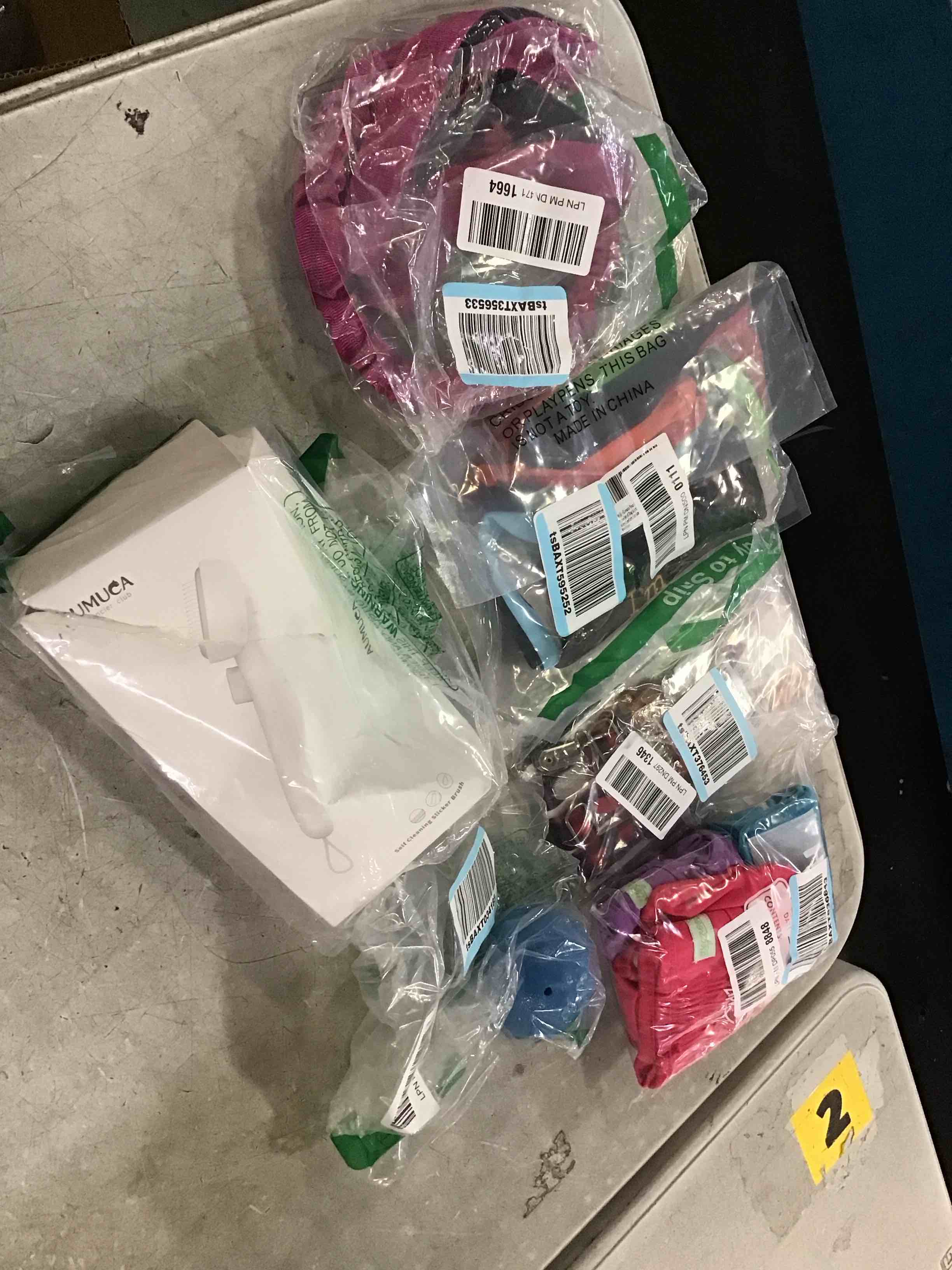 https://s3.amazonaws.com/lotting-images-prod/bidfta/GRA2139577_1740493740028.jpeg